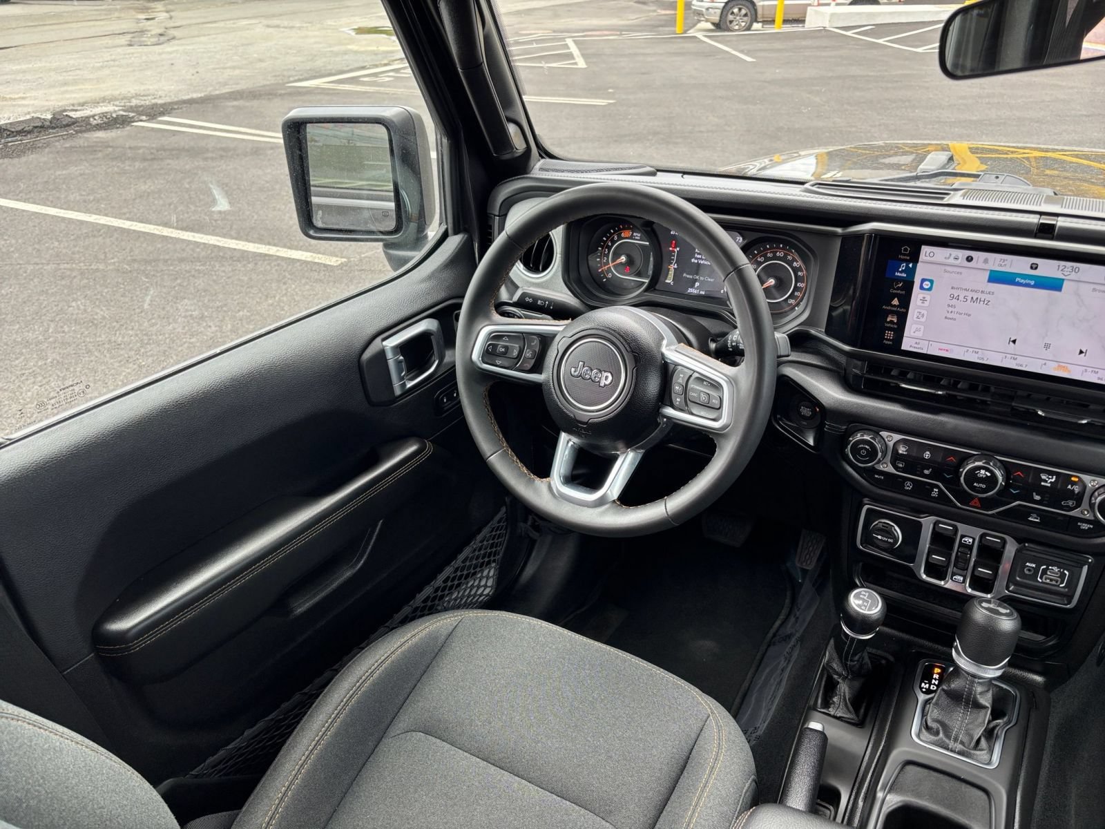 Thumbnail: 2025 Jeep Wrangler - 26