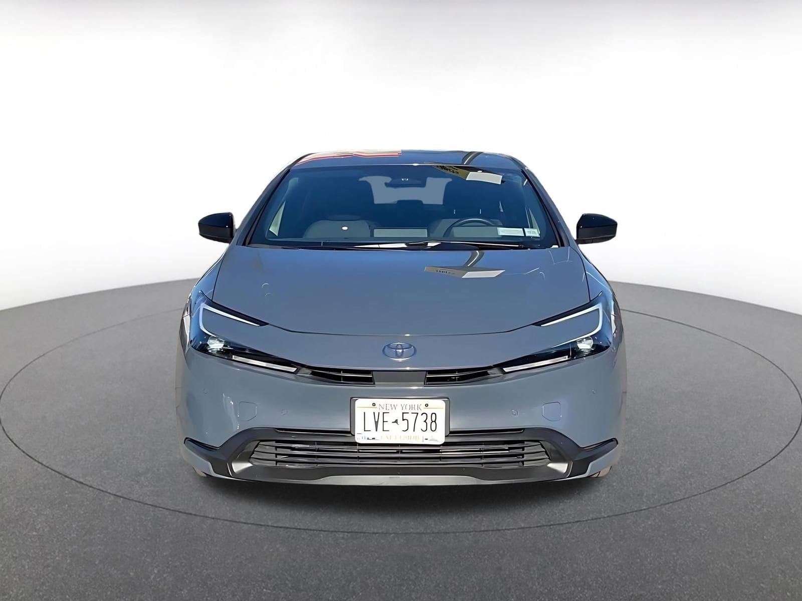 Thumbnail: 2025 Toyota Prius - 3