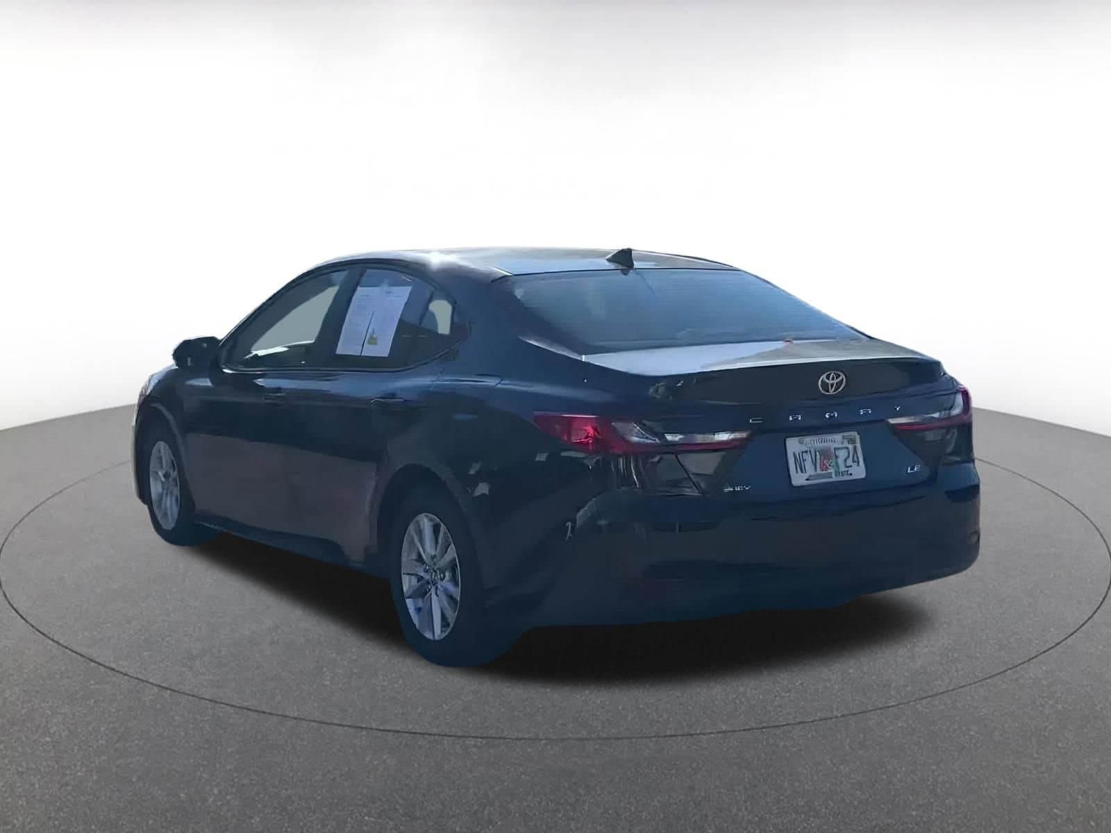Thumbnail: 2025 Toyota Camry - 11