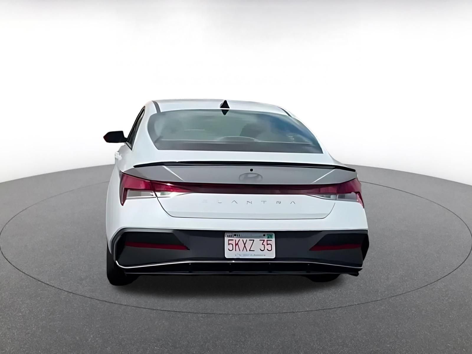 Thumbnail: 2026 Hyundai Elantra - 4