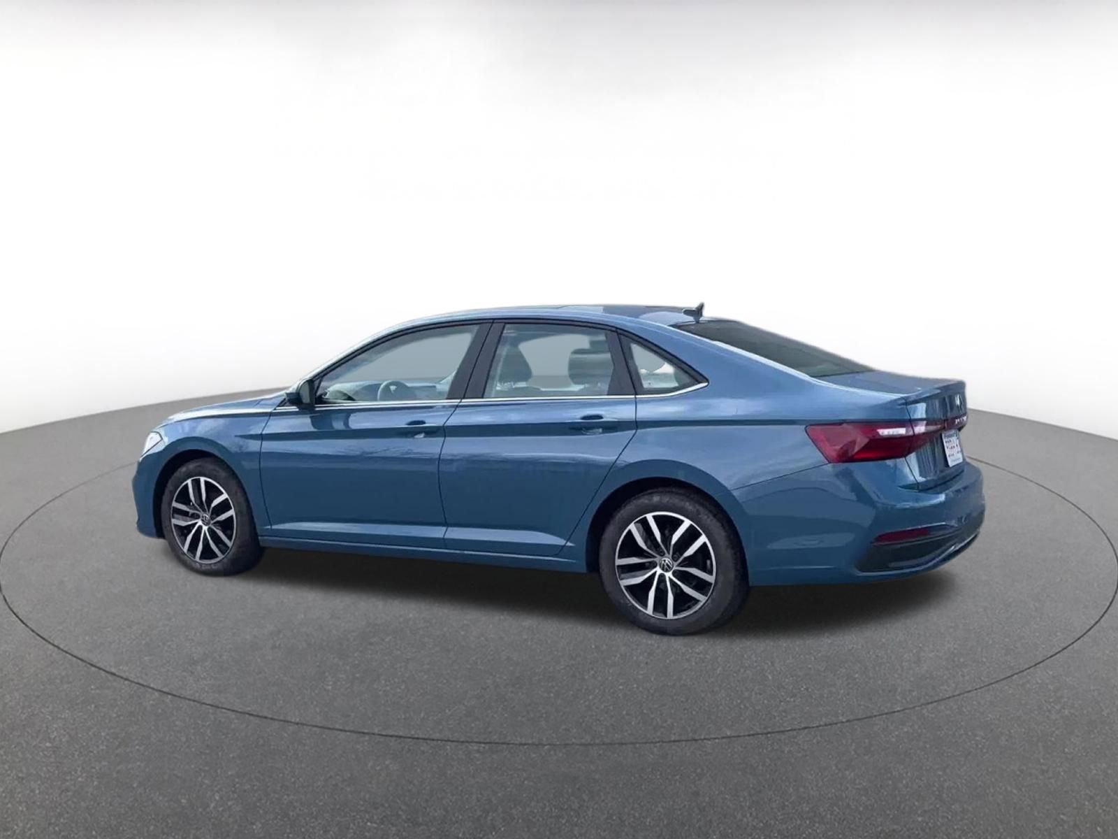 Thumbnail: 2025 Volkswagen Jetta - 10