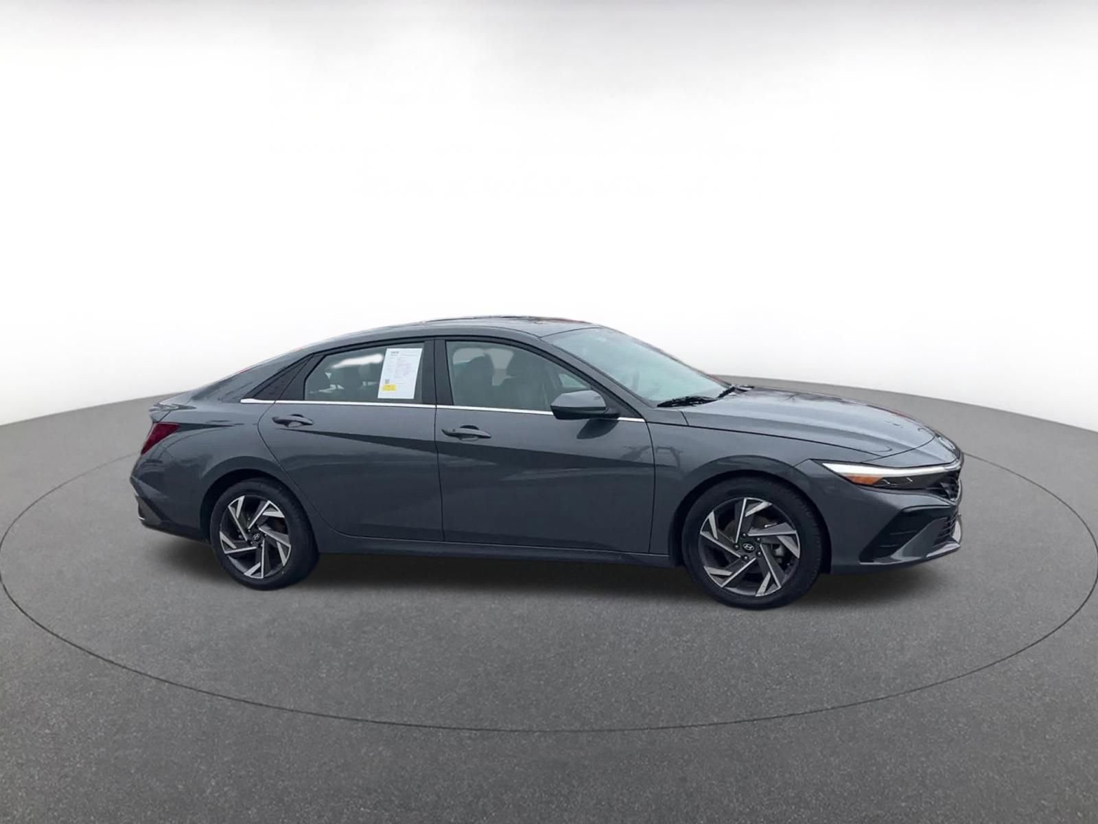 Thumbnail: 2025 Hyundai Elantra - 2