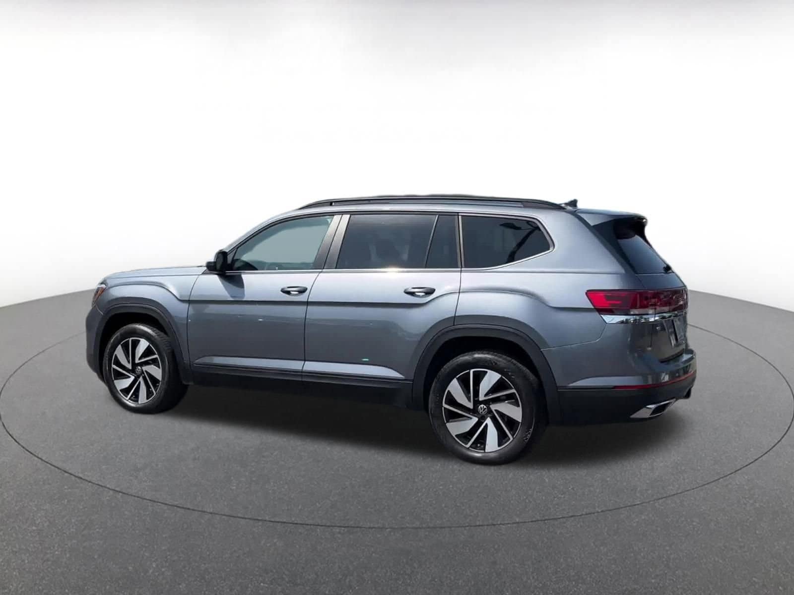 Thumbnail: 2024 Volkswagen Atlas - 9