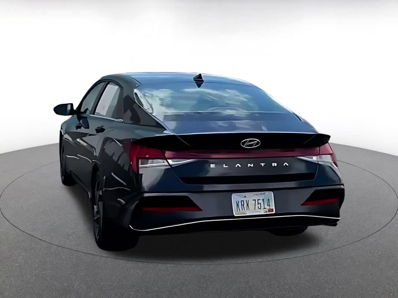 Thumbnail: 2025 Hyundai Elantra - 10