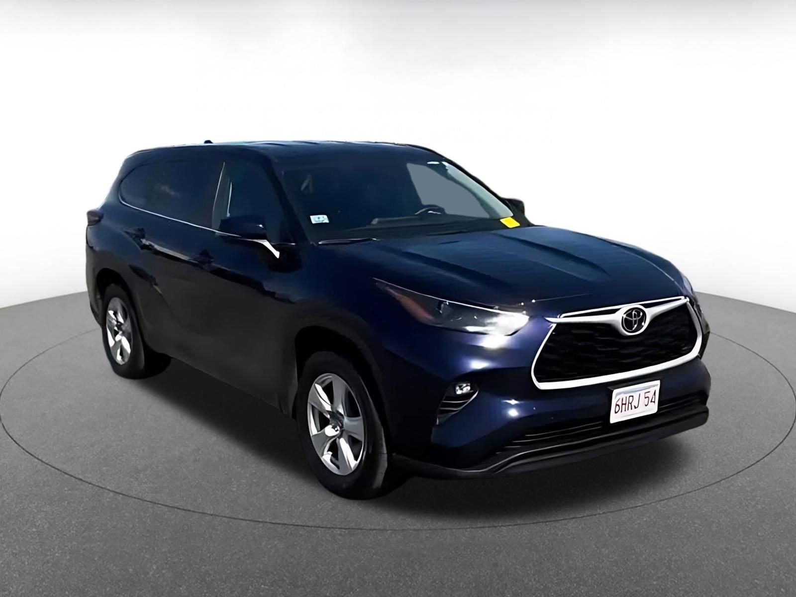 Thumbnail: 2025 Toyota Highlander - 3