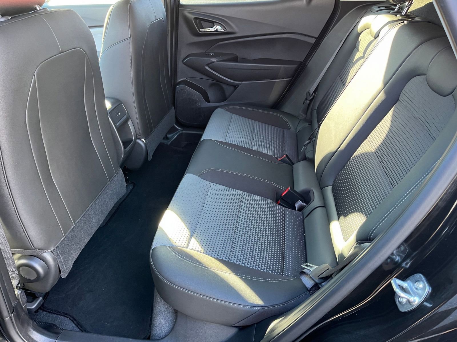 Thumbnail: 2025 Chevrolet Trax - 22