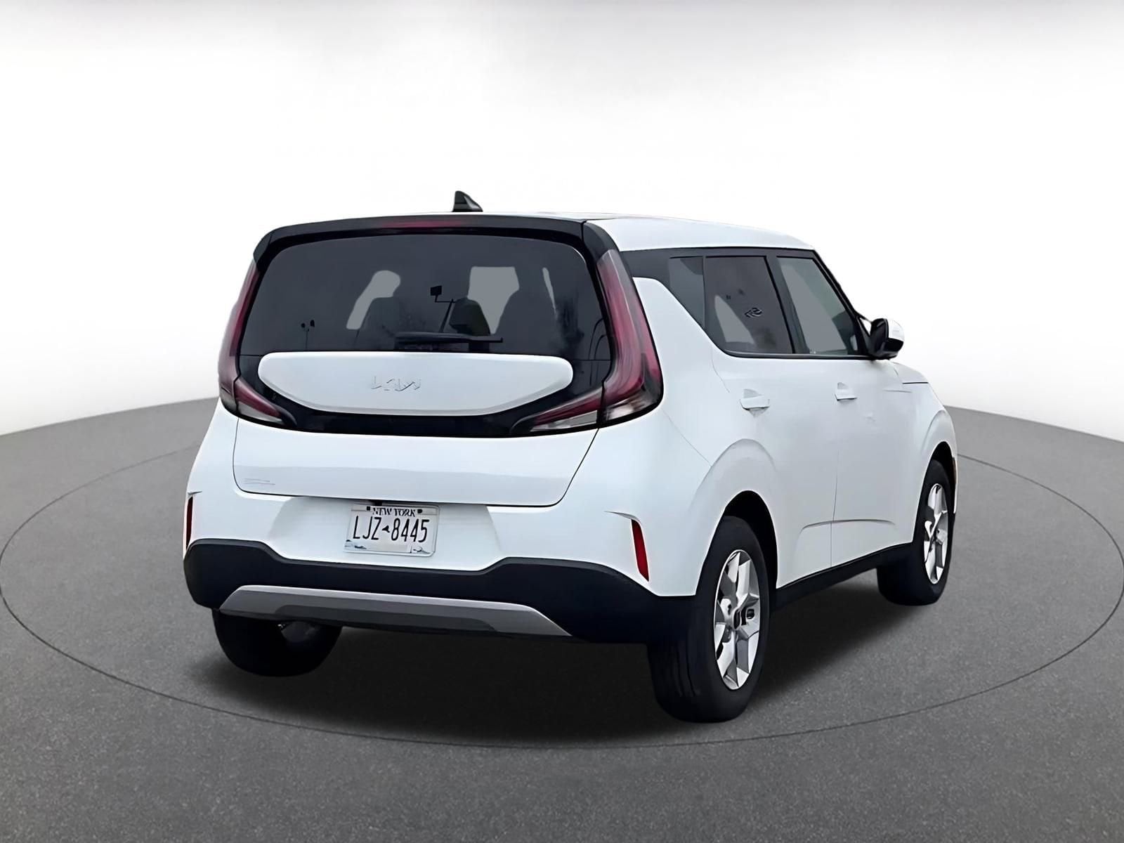 Thumbnail: 2025 Kia Soul - 12