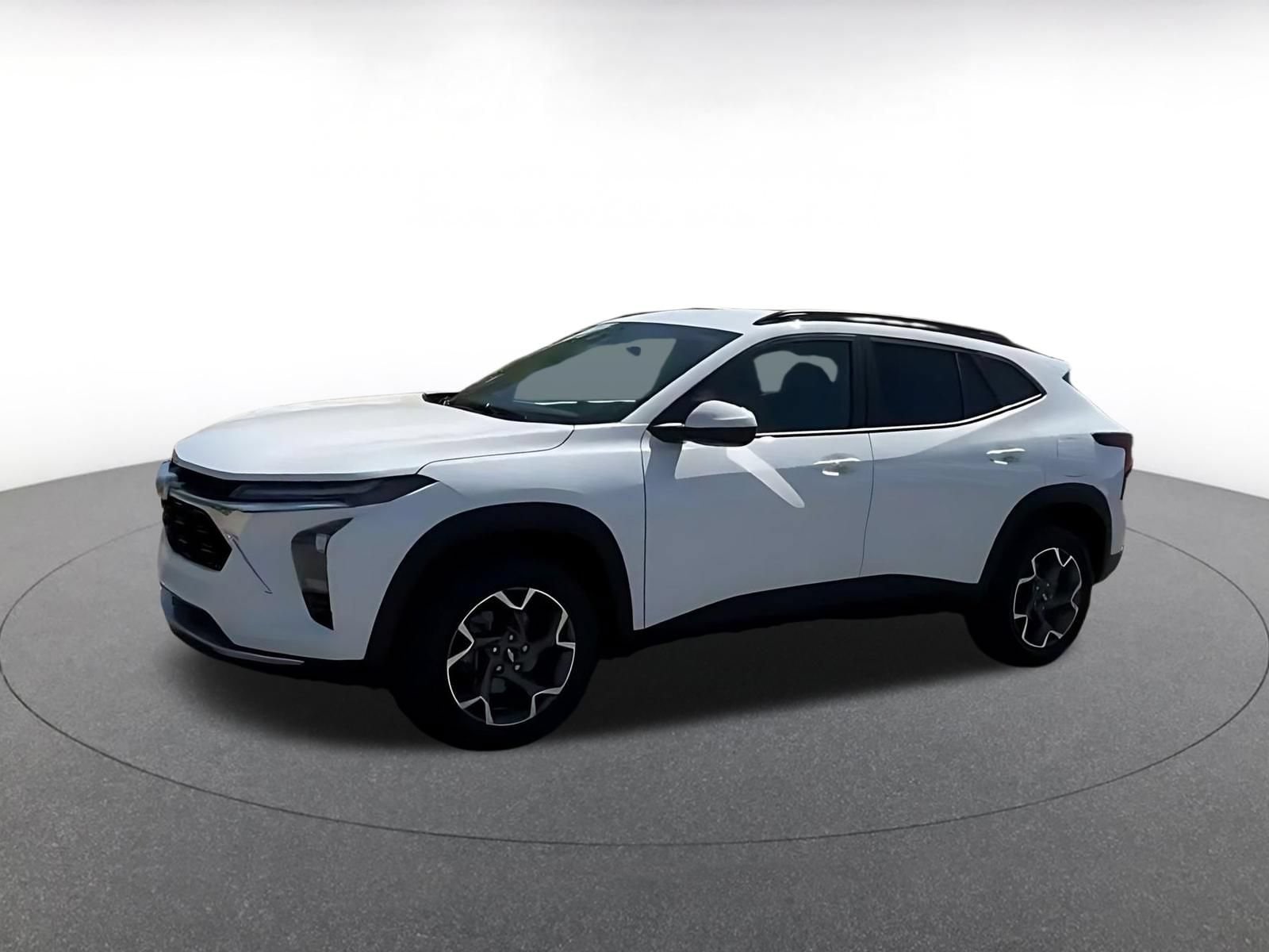 Thumbnail: 2025 Chevrolet Trax - 8