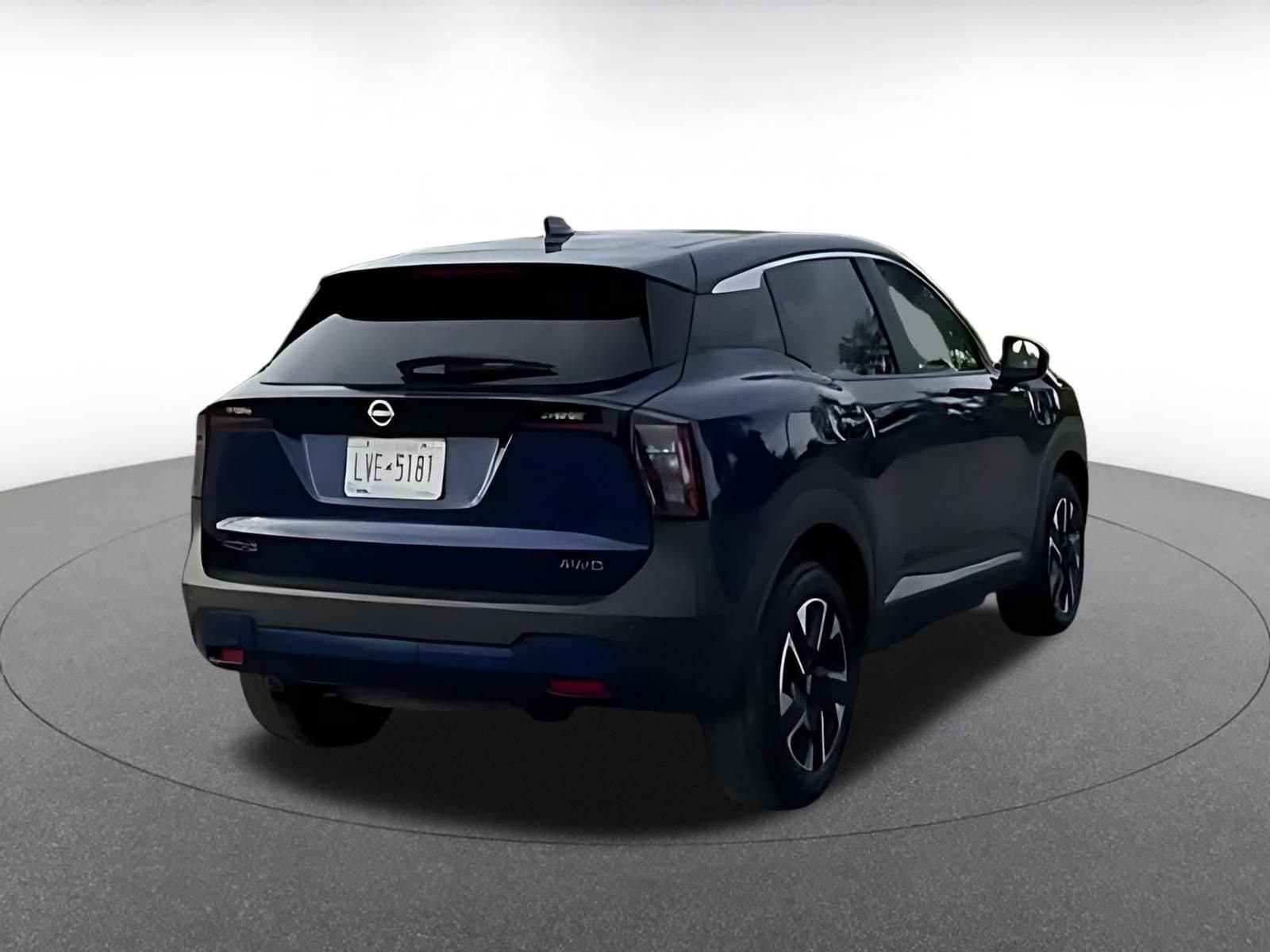Thumbnail: 2025 Nissan Kicks - 14