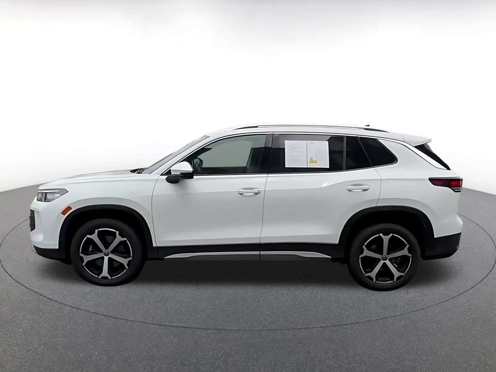 Thumbnail: 2026 Volkswagen Tiguan - 10
