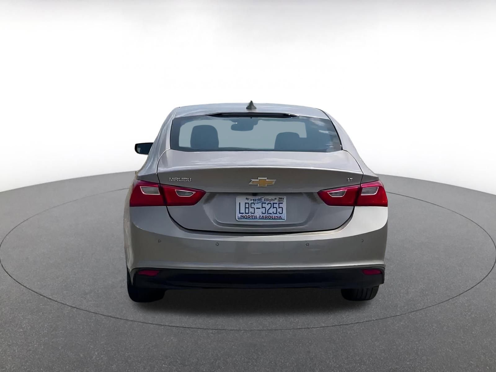 Thumbnail: 2024 Chevrolet Malibu - 12