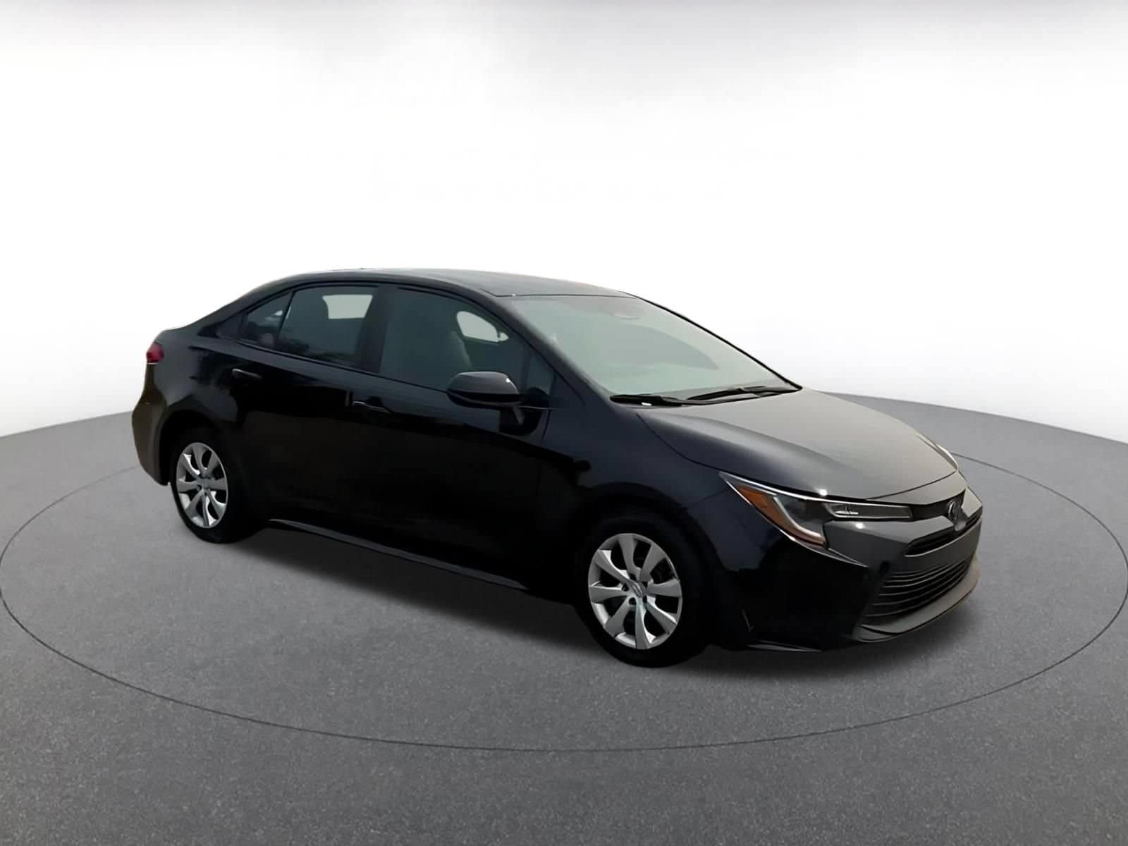 Thumbnail: 2025 Toyota Corolla - 2