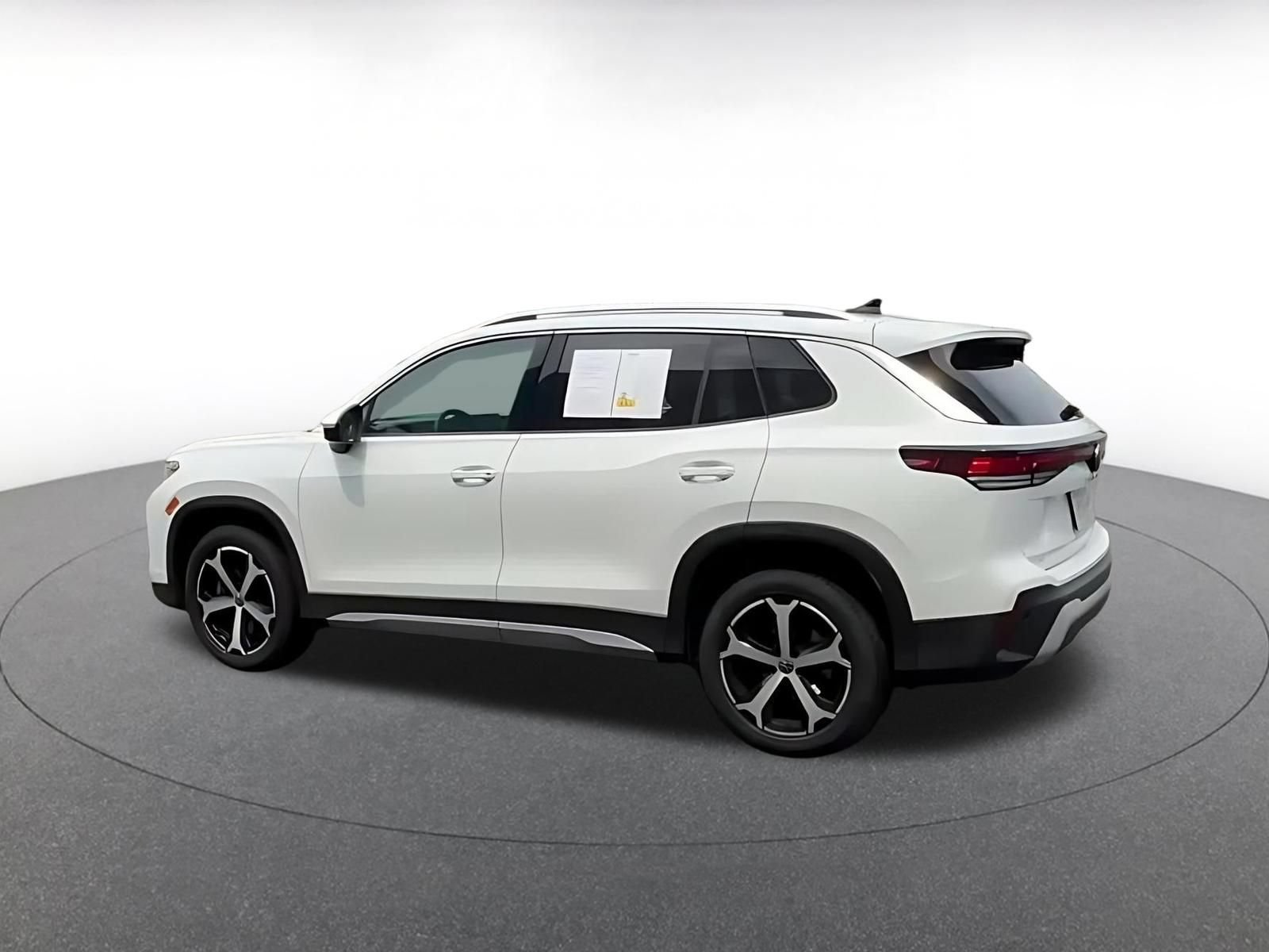 Thumbnail: 2026 Volkswagen Tiguan - 4