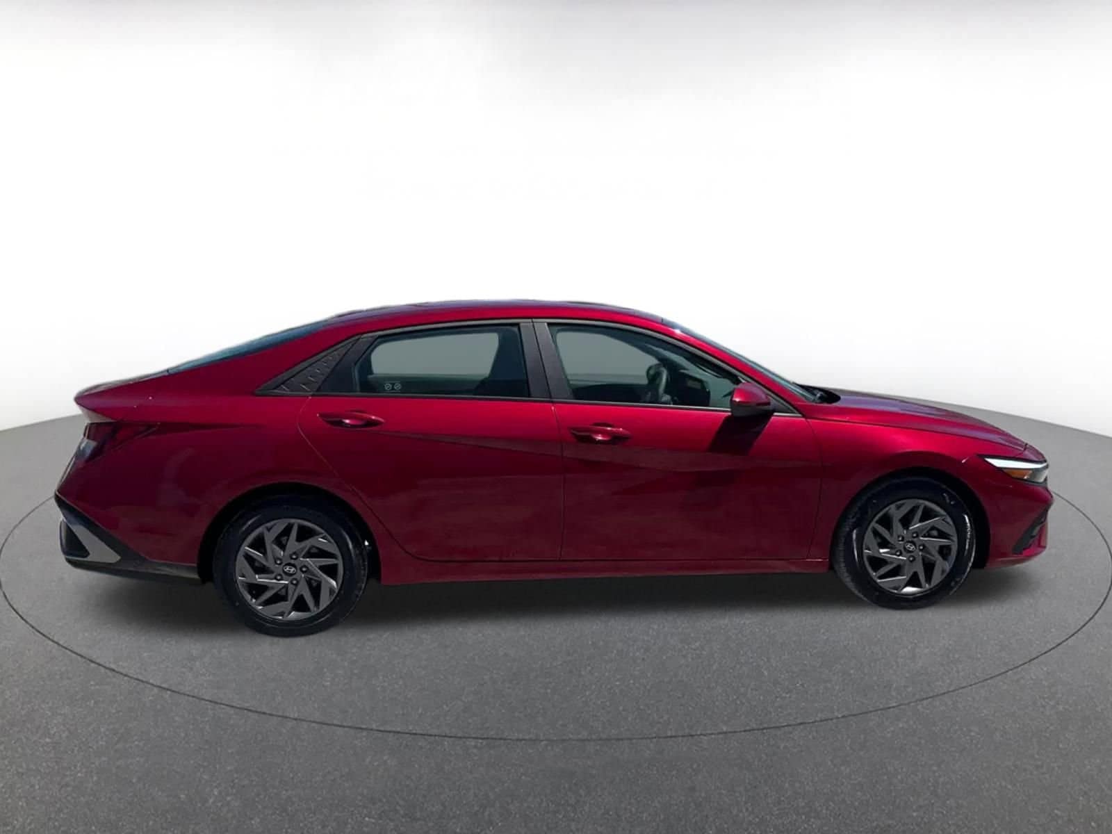 Thumbnail: 2024 Hyundai Elantra - 16