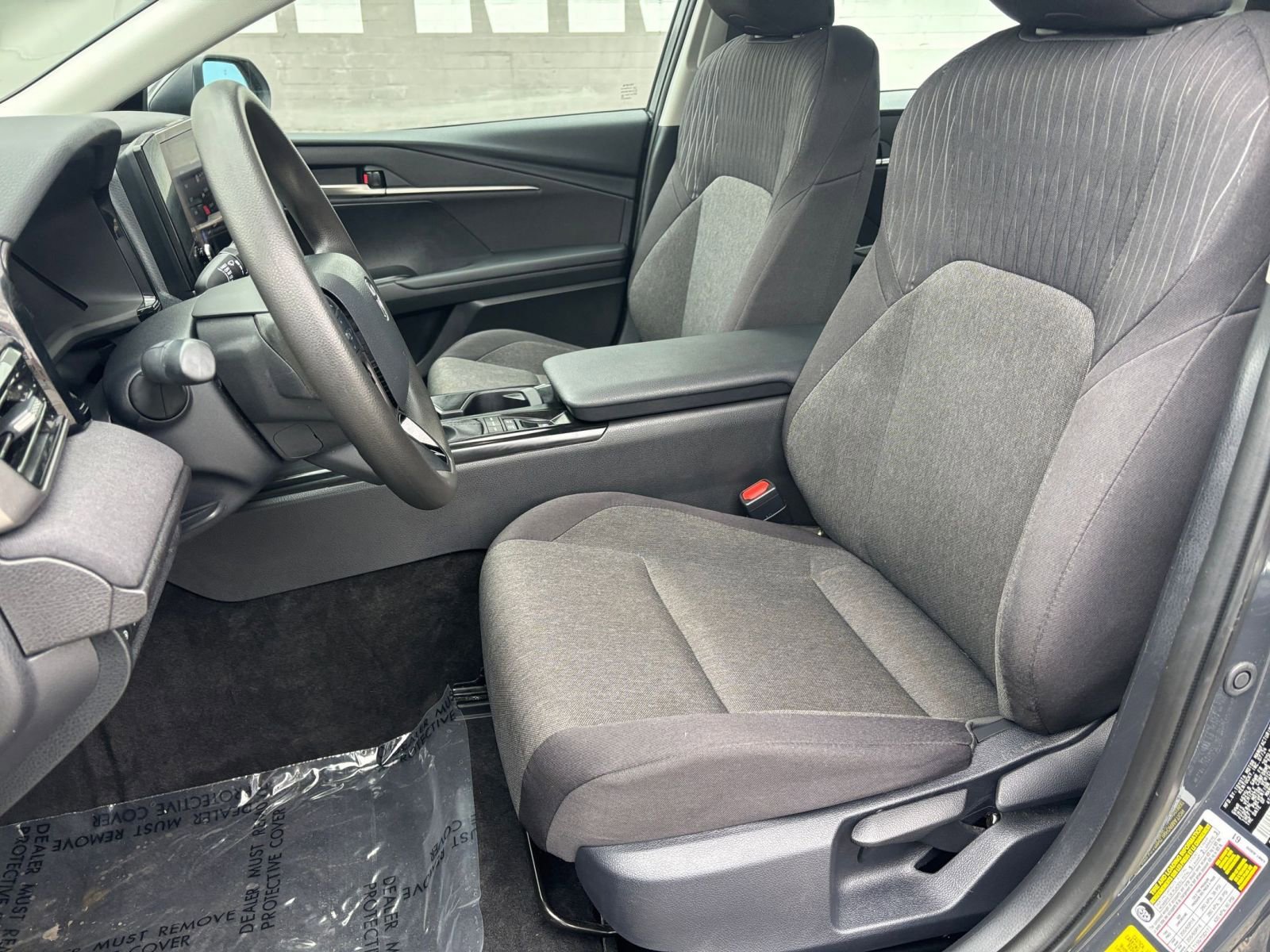 Thumbnail: 2025 Toyota Camry - 32