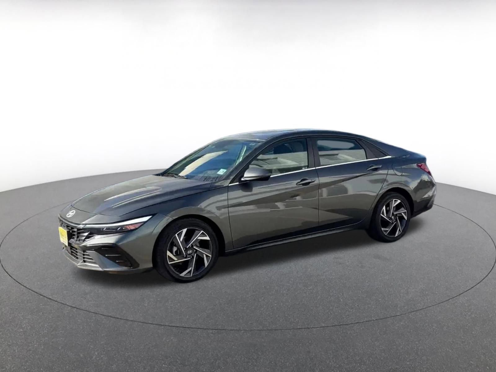 Thumbnail: 2025 Hyundai Elantra - 8