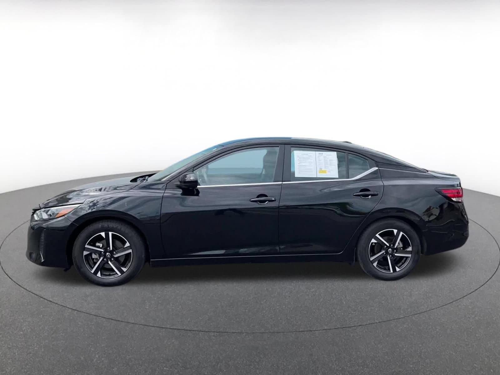 Thumbnail: 2025 Nissan Sentra - 9