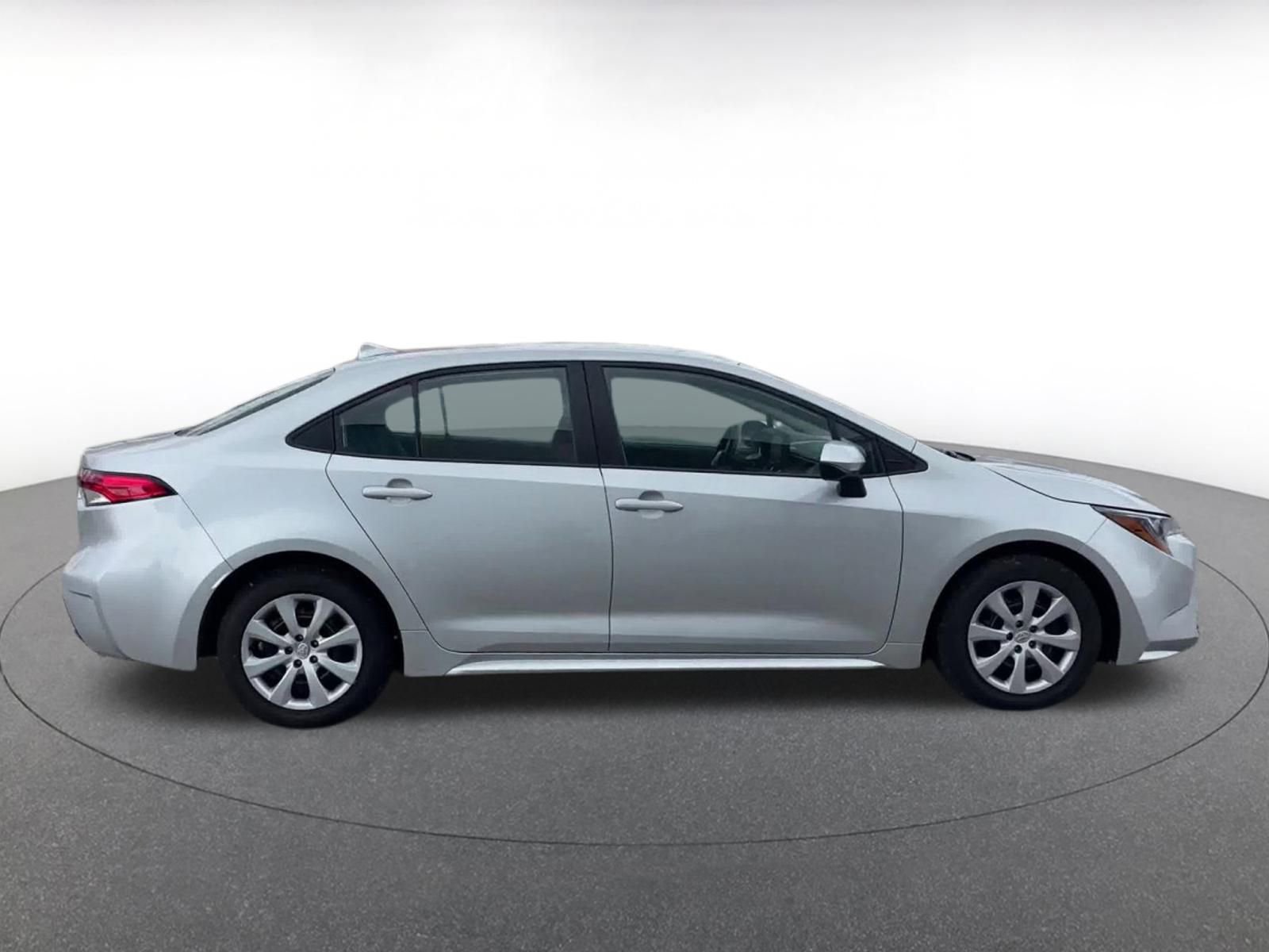 Thumbnail: 2025 Toyota Corolla - 16