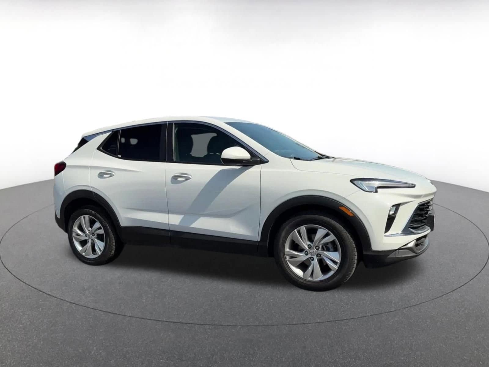 Thumbnail: 2025 Buick Encore GX - 2