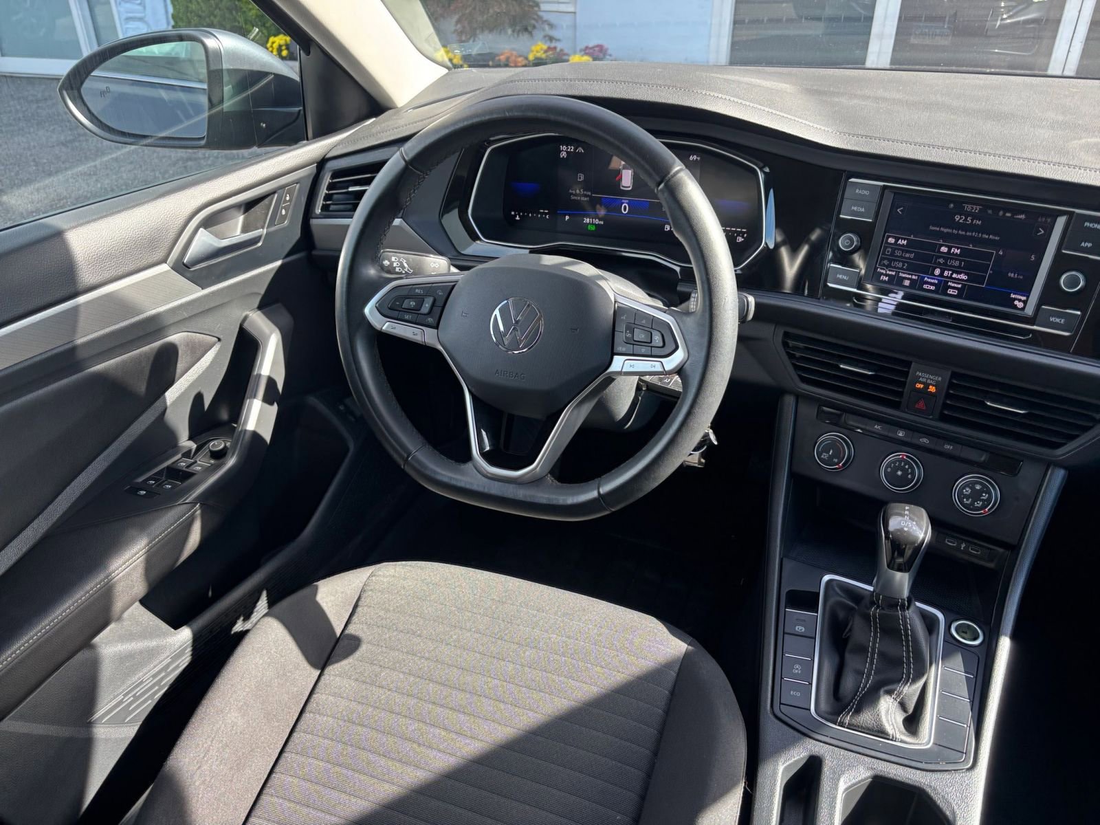 Thumbnail: 2024 Volkswagen Jetta - 30