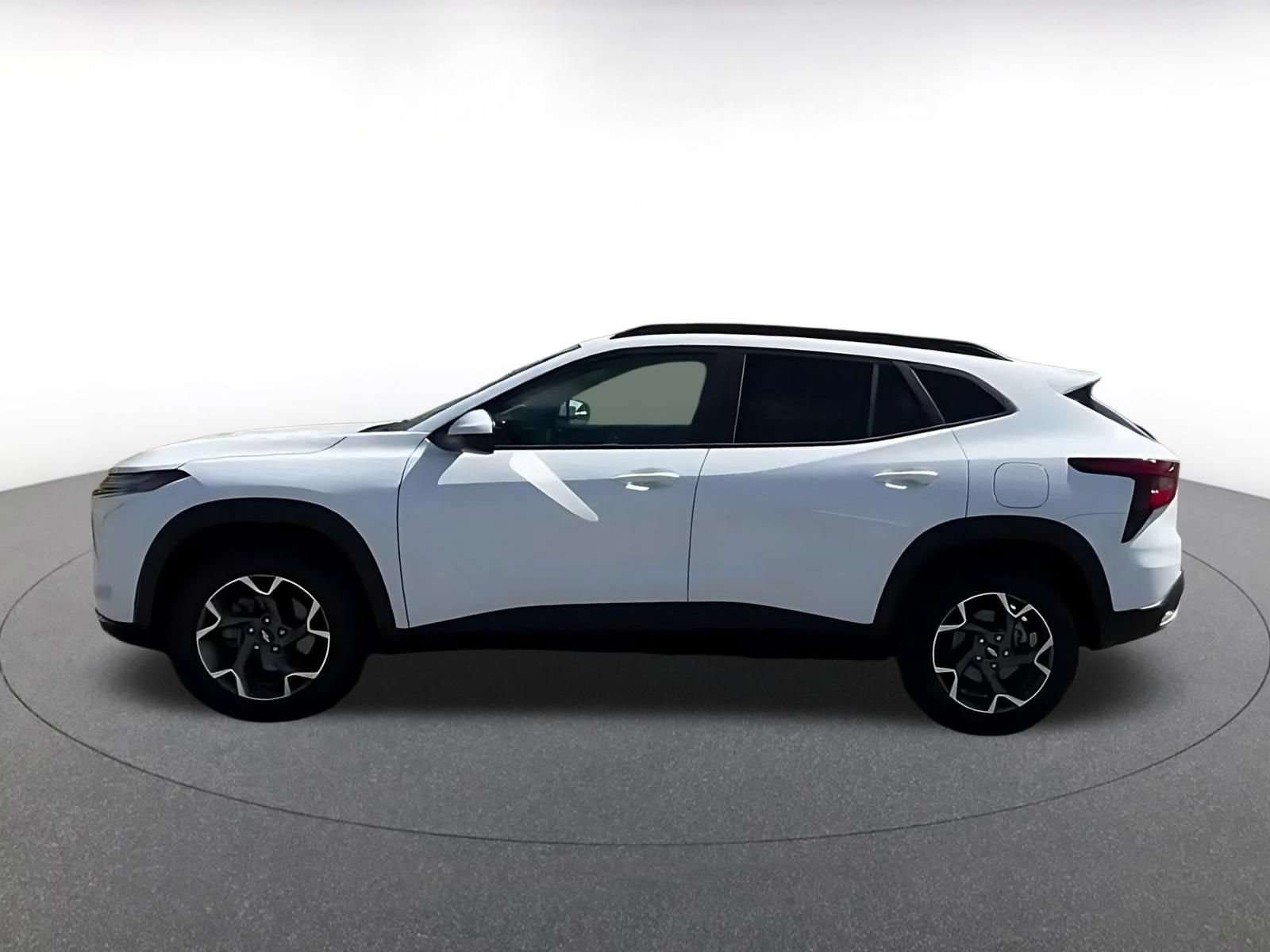 Thumbnail: 2025 Chevrolet Trax - 10