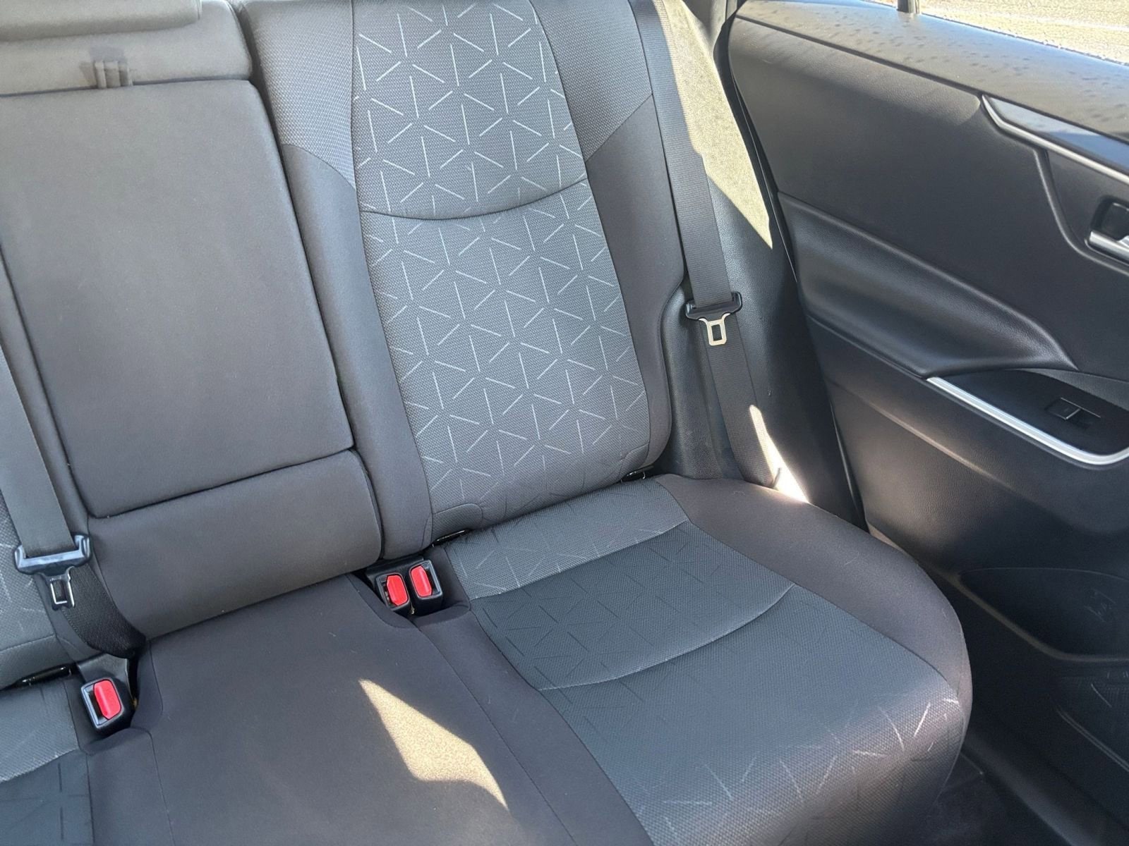 Thumbnail: 2025 Toyota RAV4 - 34