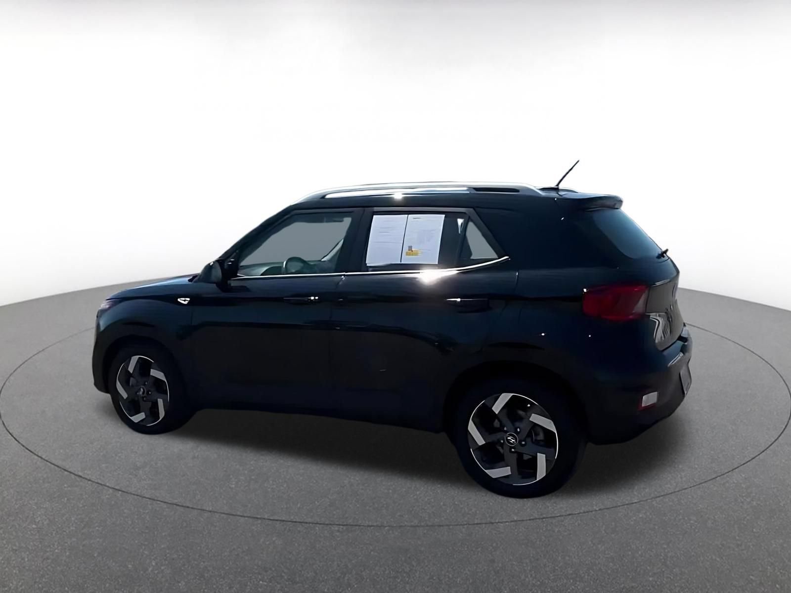 Thumbnail: 2026 Hyundai Venue - 10