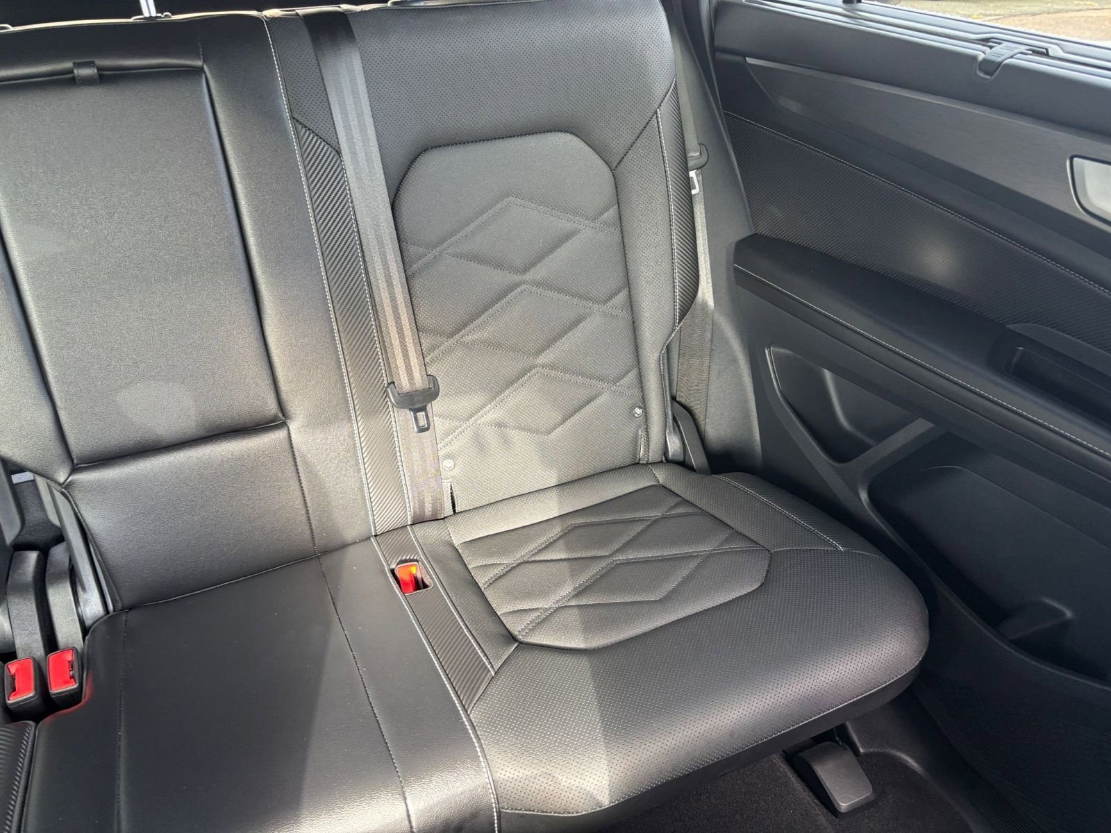 Thumbnail: 2025 Volkswagen Atlas - 34