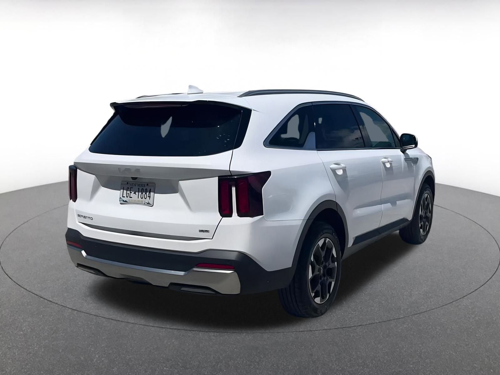 Thumbnail: 2024 Kia Sorento - 15
