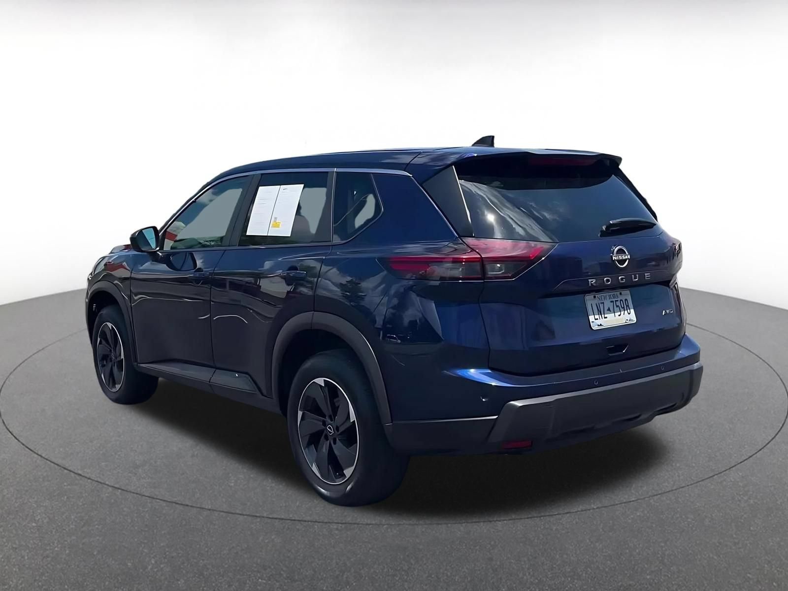 Thumbnail: 2025 Nissan Rogue - 11