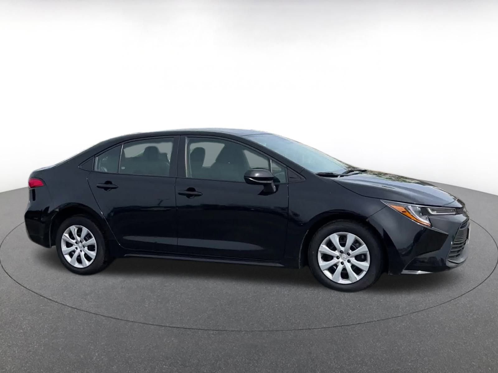 Thumbnail: 2024 Toyota Corolla - 16