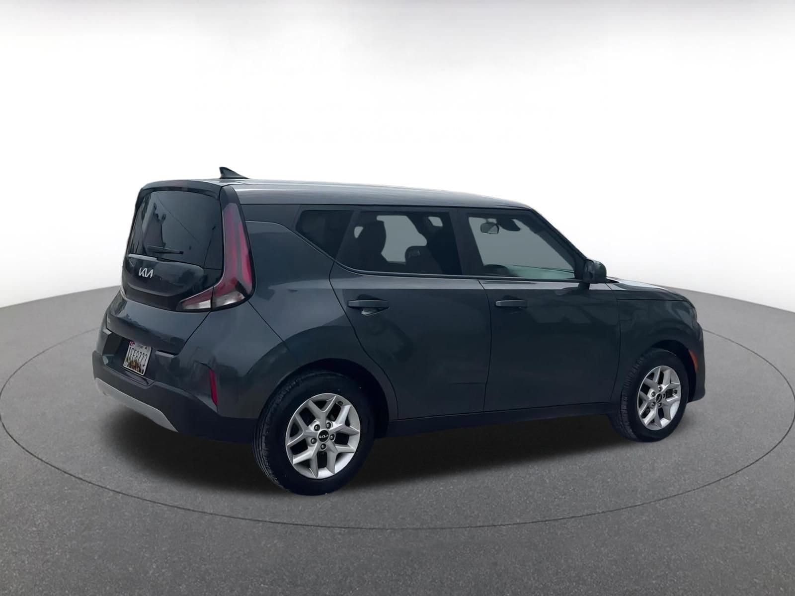 Thumbnail: 2023 Kia Soul - 15