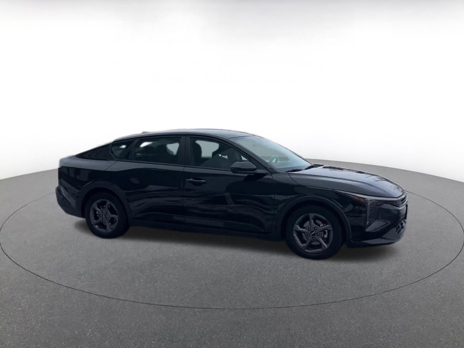 Thumbnail: 2025 Kia K4 - 2