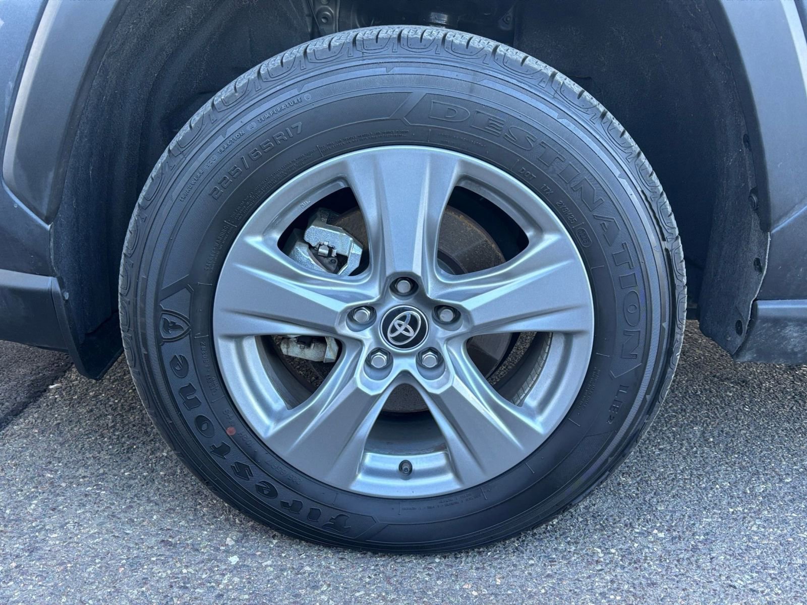 Thumbnail: 2025 Toyota RAV4 - 25