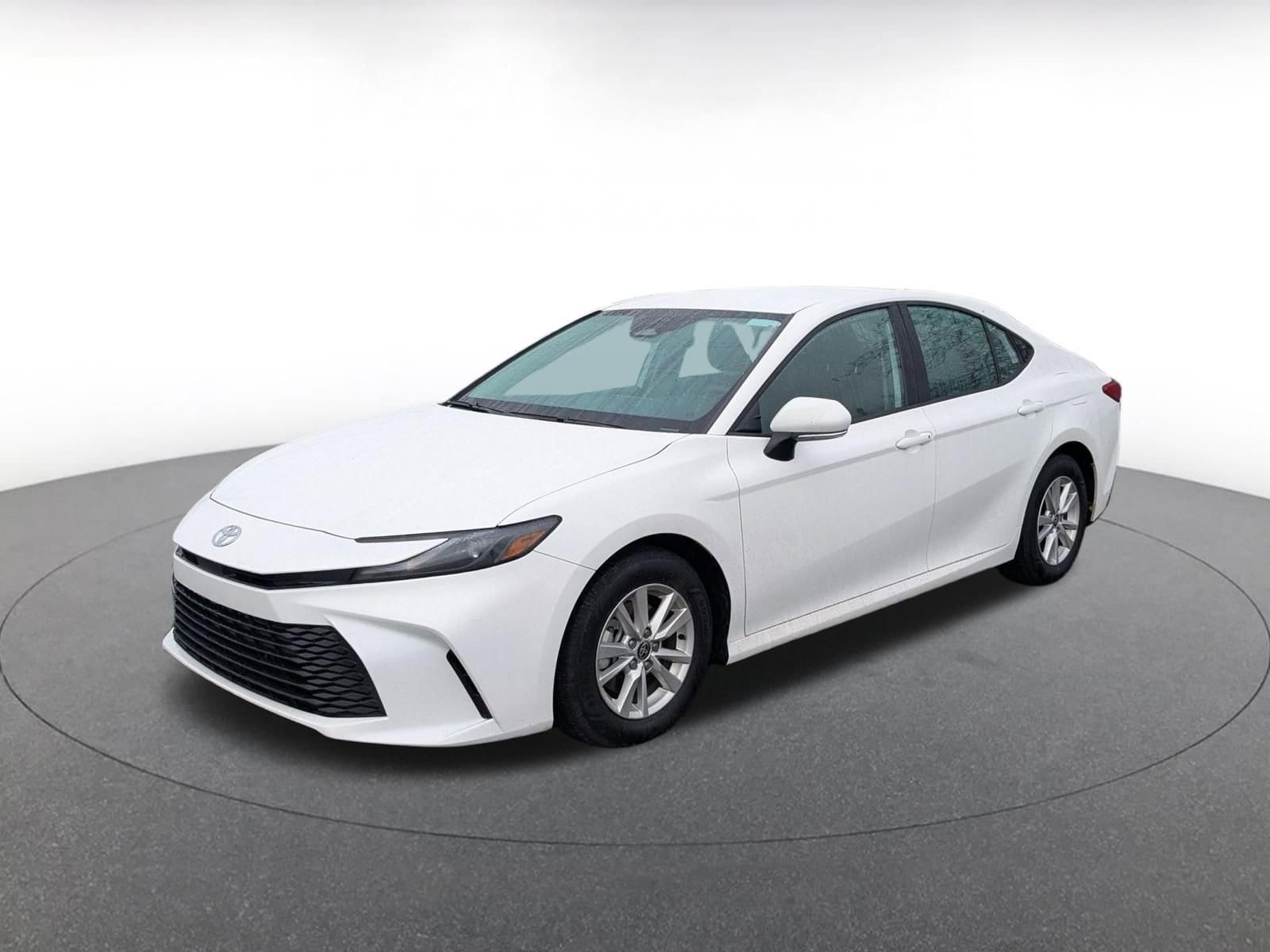 Thumbnail: 2025 Toyota Camry - 3