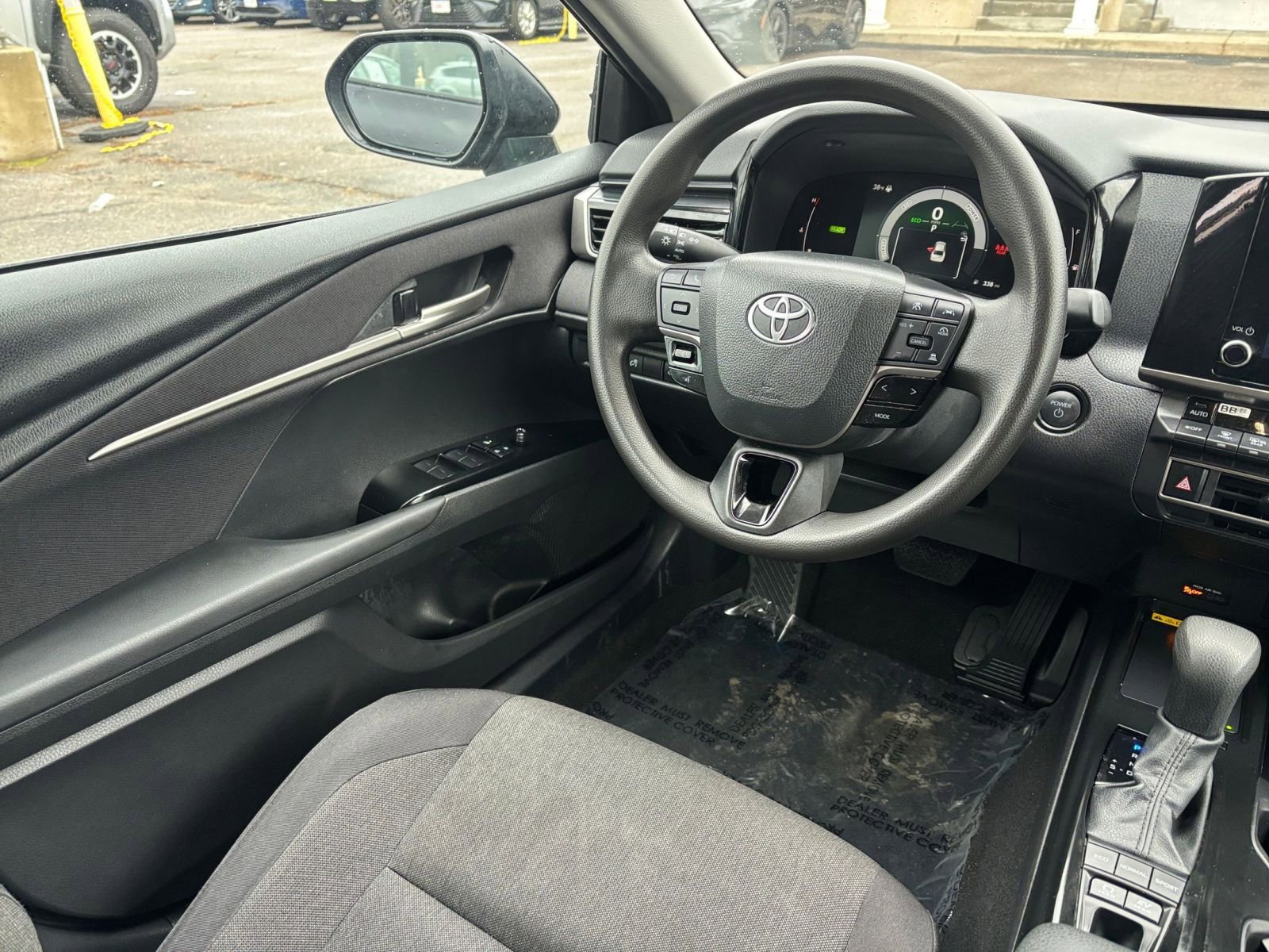 Thumbnail: 2025 Toyota Camry - 30