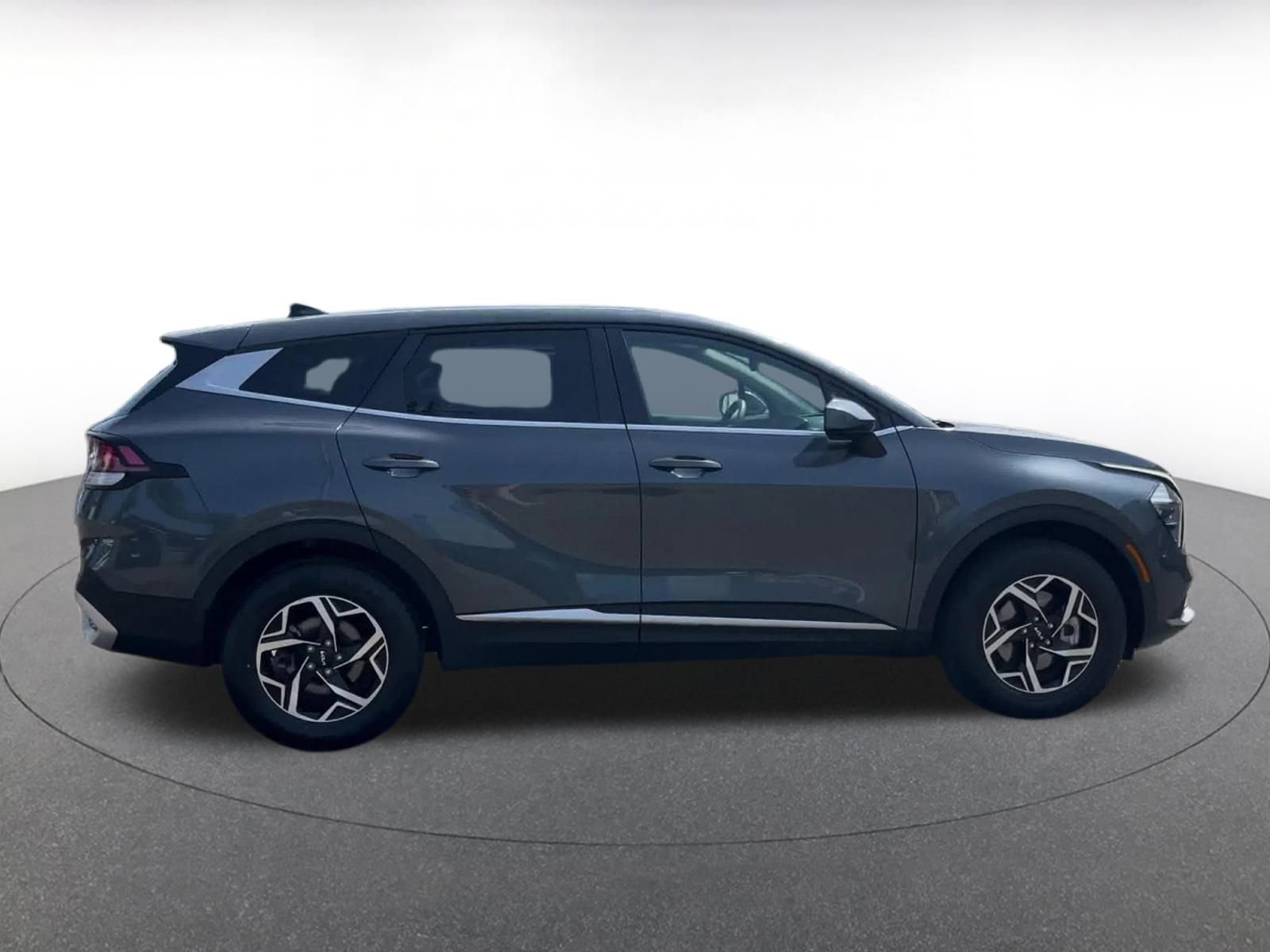Thumbnail: 2023 Kia Sportage - 16