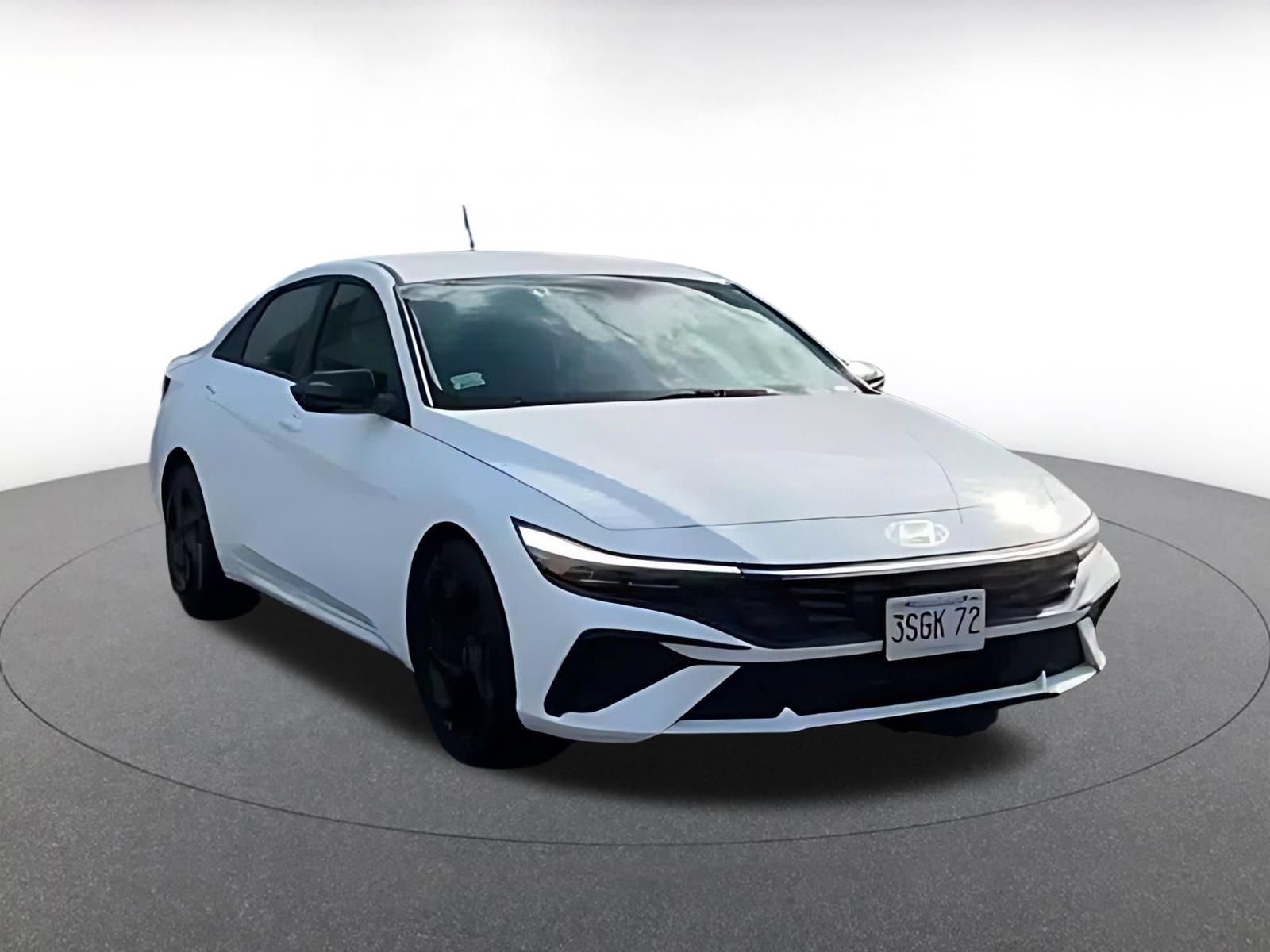 Thumbnail: 2026 Hyundai Elantra - 3