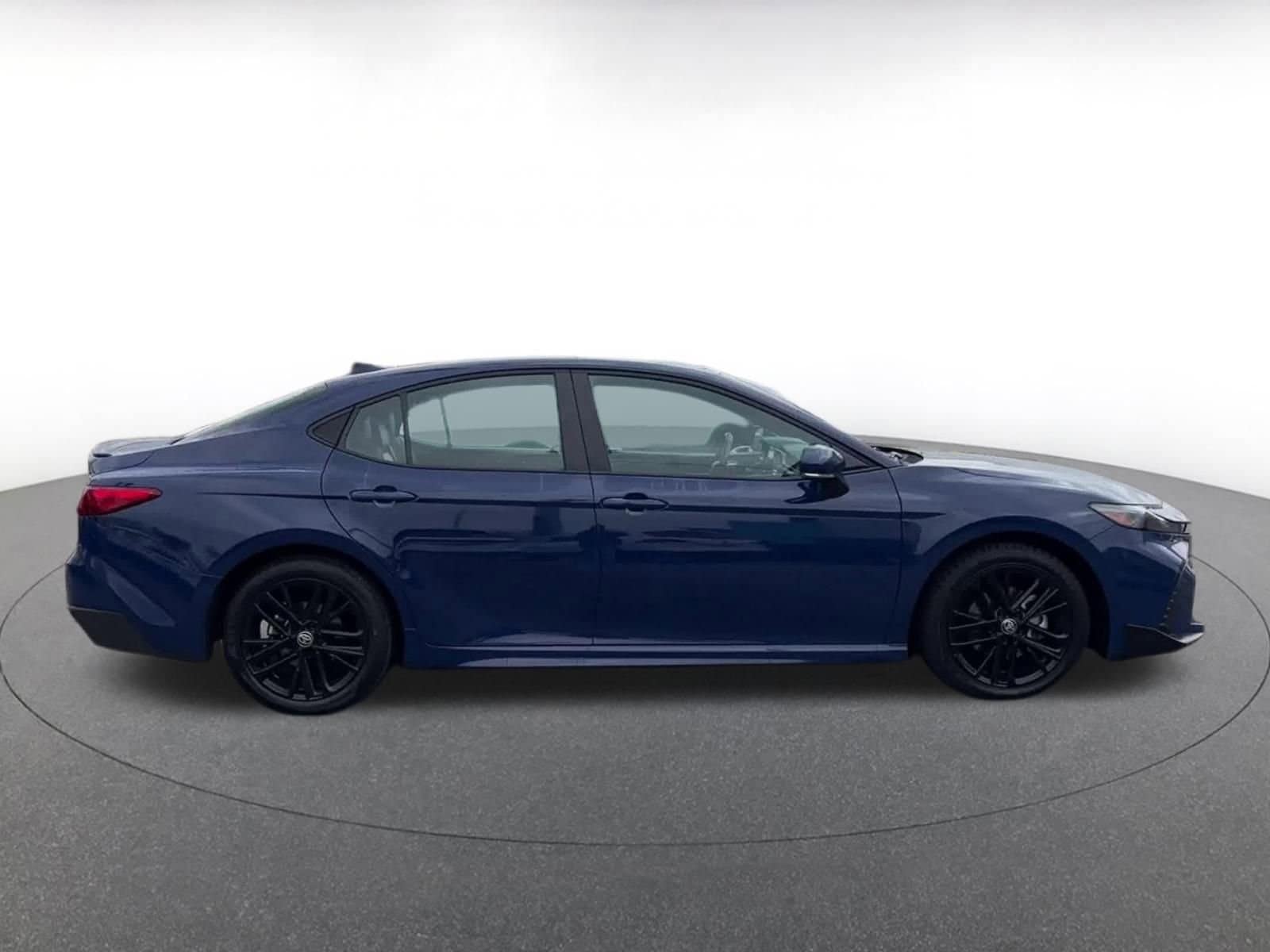 Thumbnail: 2025 Toyota Camry - 16