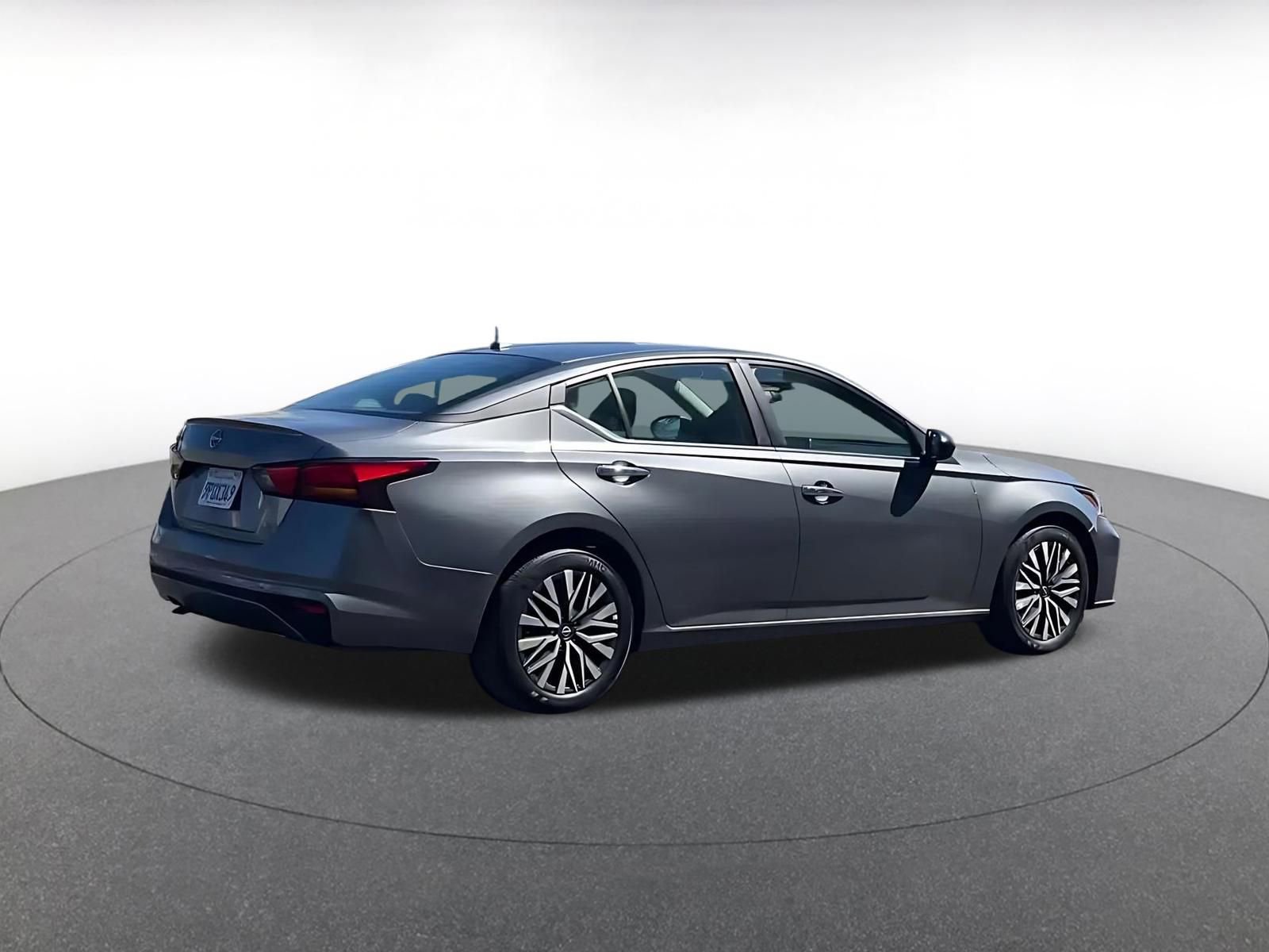 Thumbnail: 2025 Nissan Altima - 15