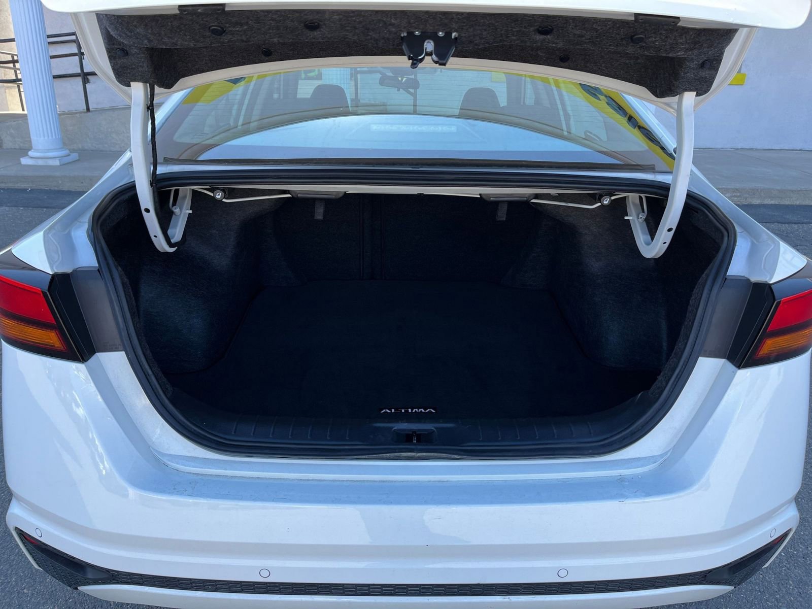 Thumbnail: 2025 Nissan Altima - 30