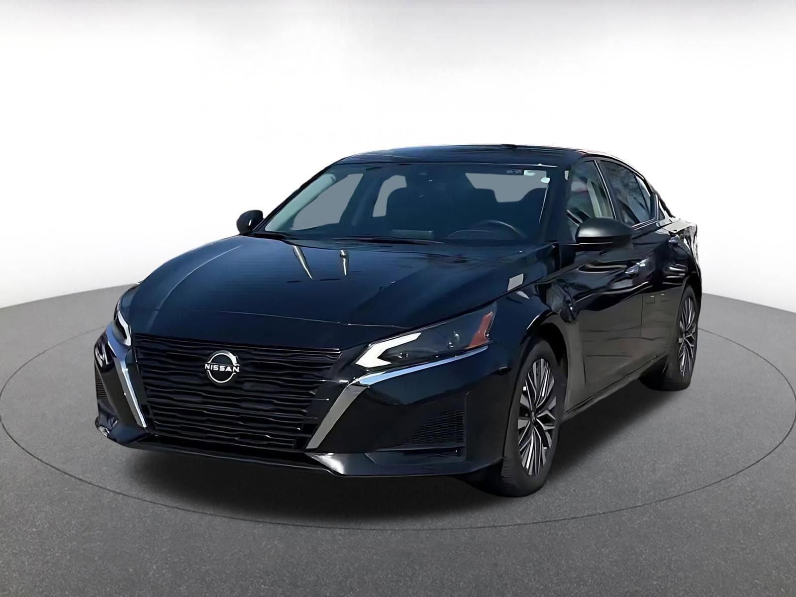 Thumbnail: 2025 Nissan Altima - 7