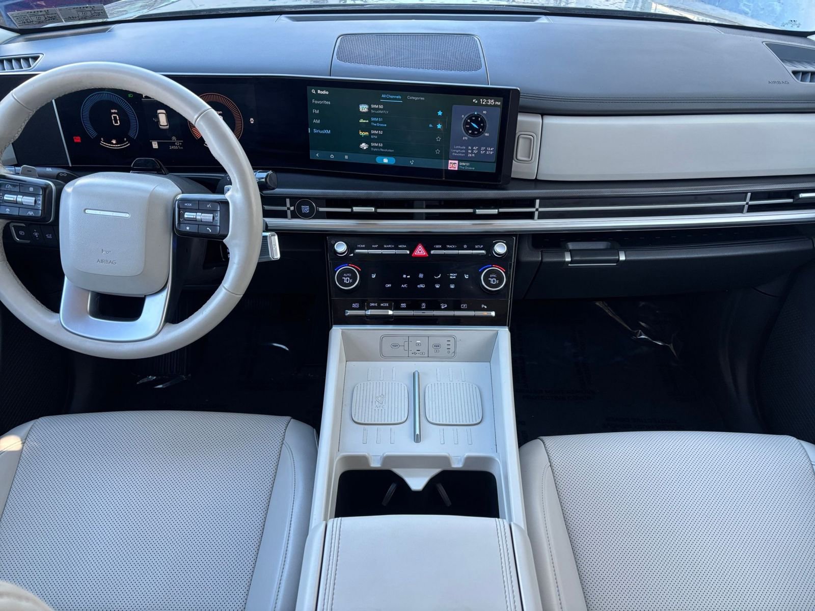 Thumbnail: 2025 Hyundai Santa Fe - 31