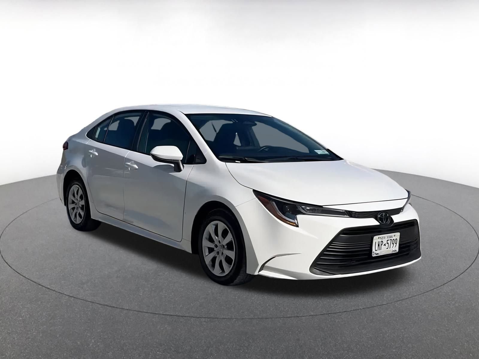 Thumbnail: 2024 Toyota Corolla - 3