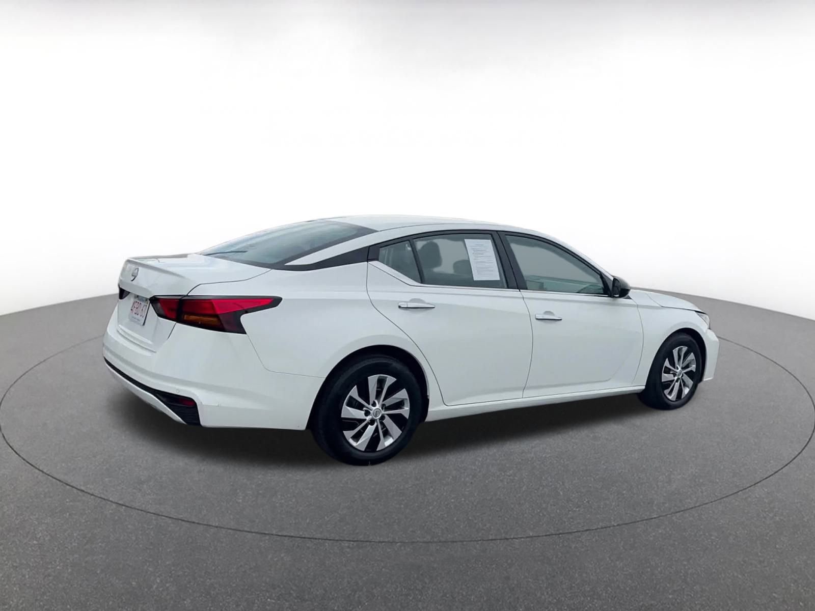 Thumbnail: 2024 Nissan Altima - 15