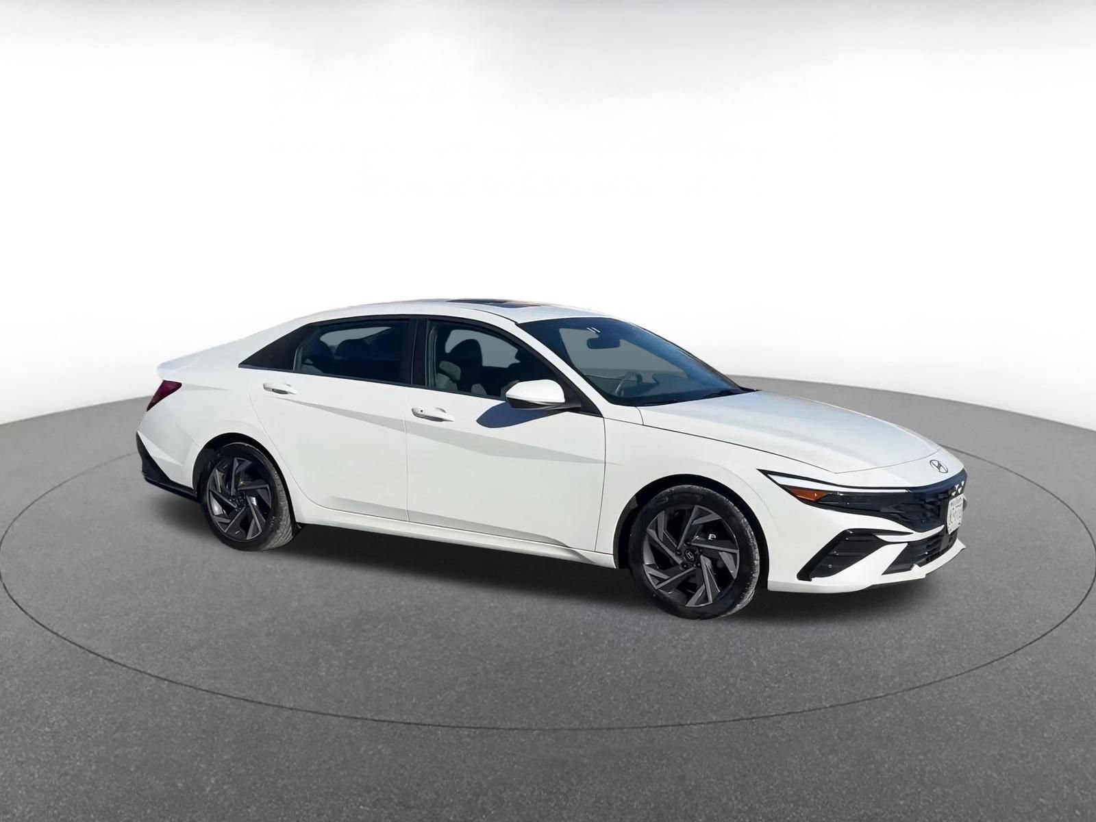 Thumbnail: 2025 Hyundai Elantra - 2