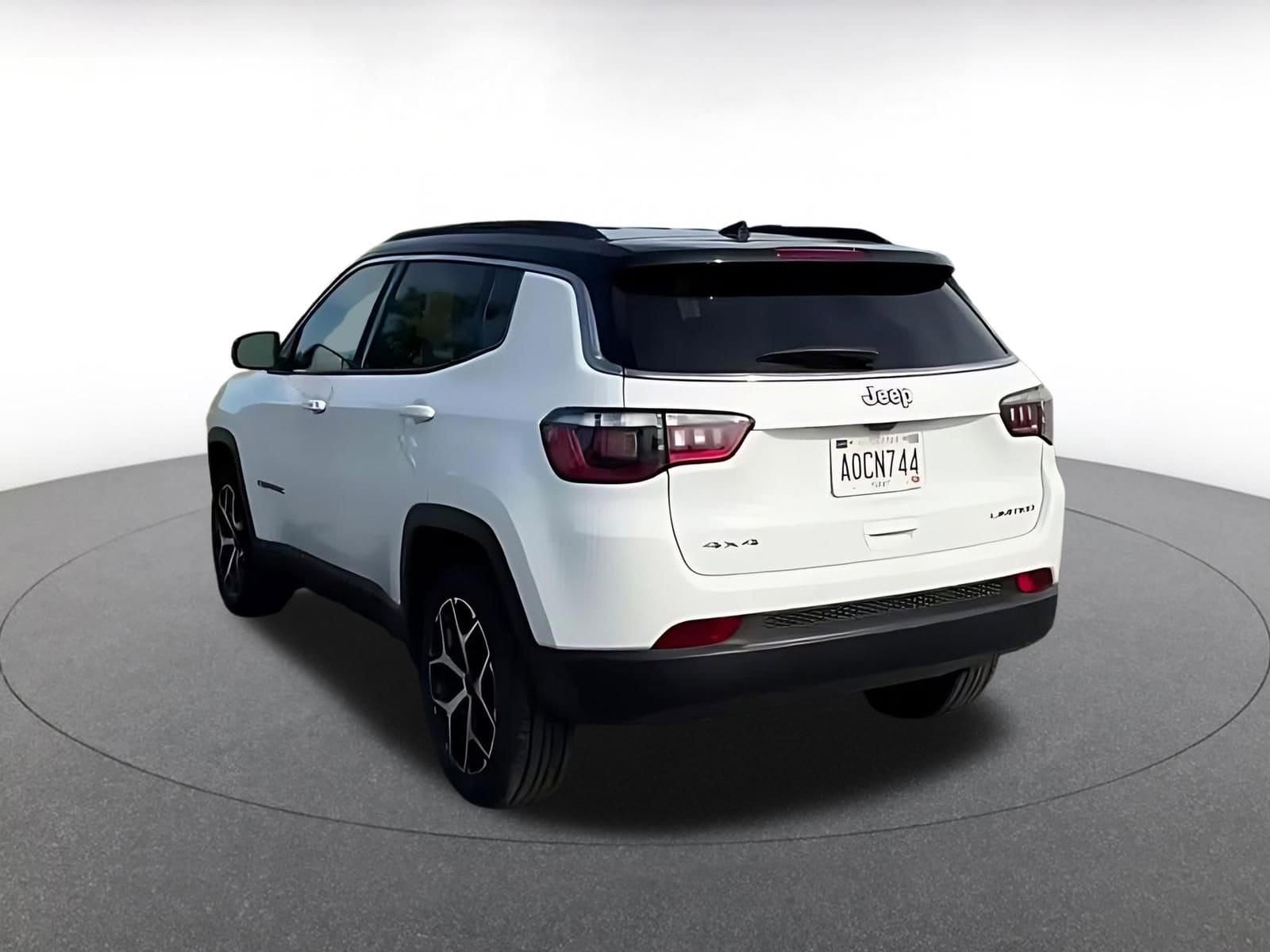 Thumbnail: 2025 Jeep Compass - 11