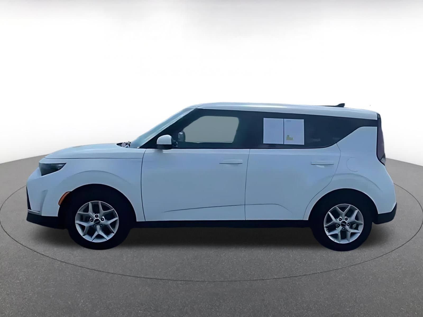 Thumbnail: 2025 Kia Soul - 8