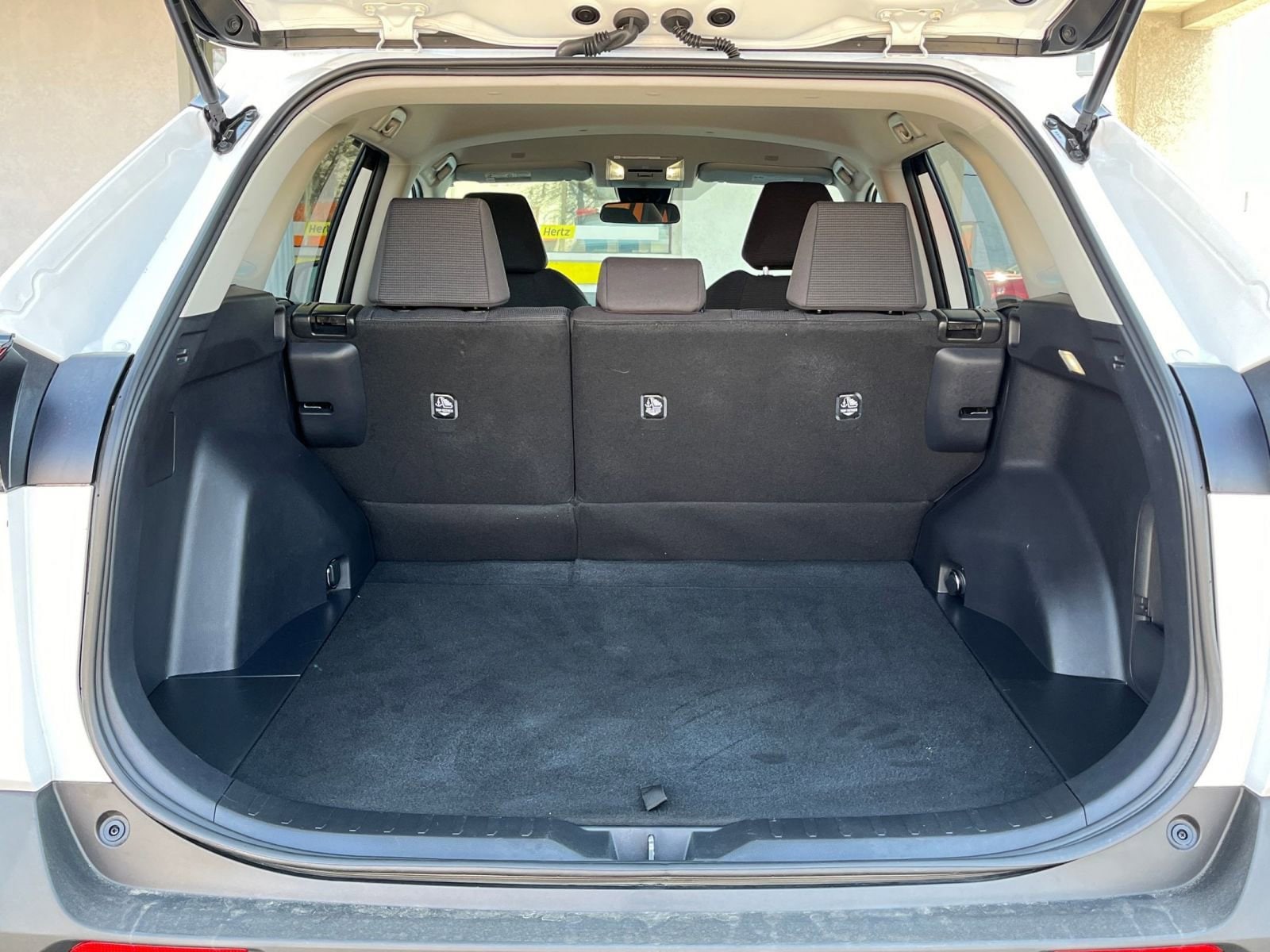 Thumbnail: 2025 Toyota RAV4 - 28