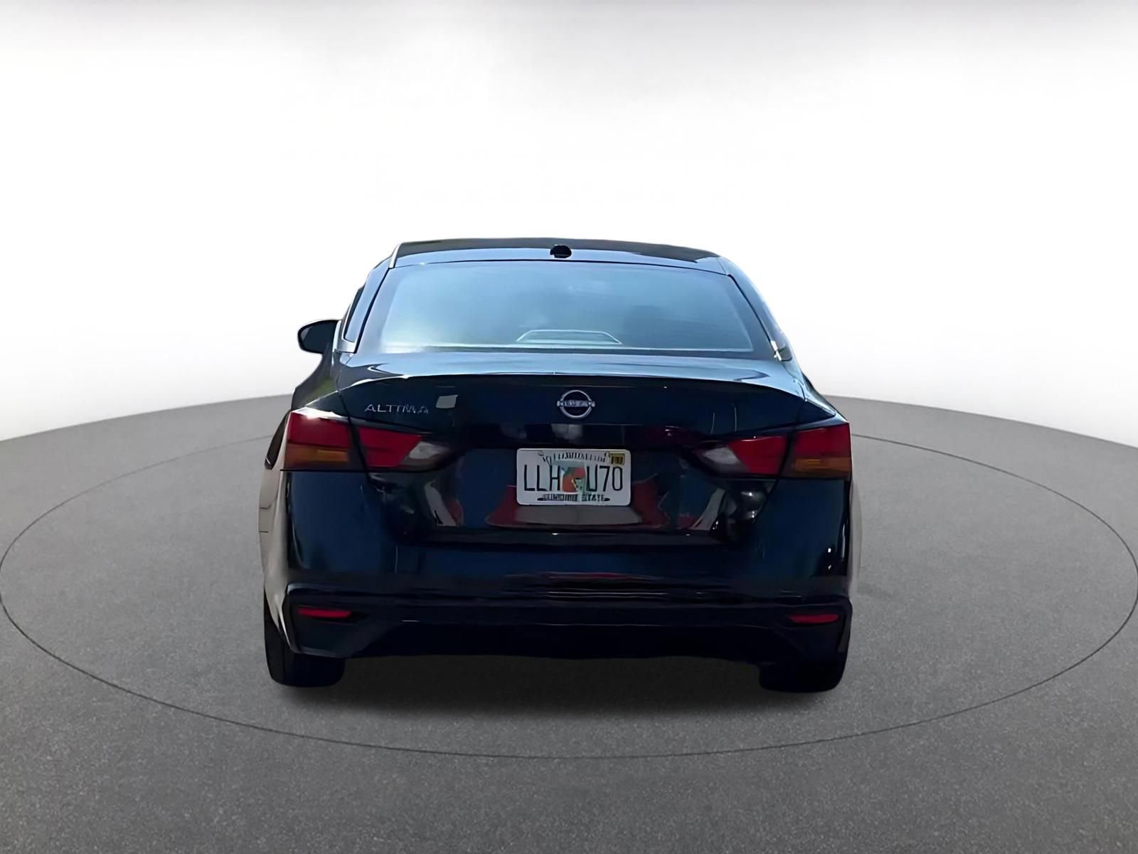 Thumbnail: 2025 Nissan Altima - 12